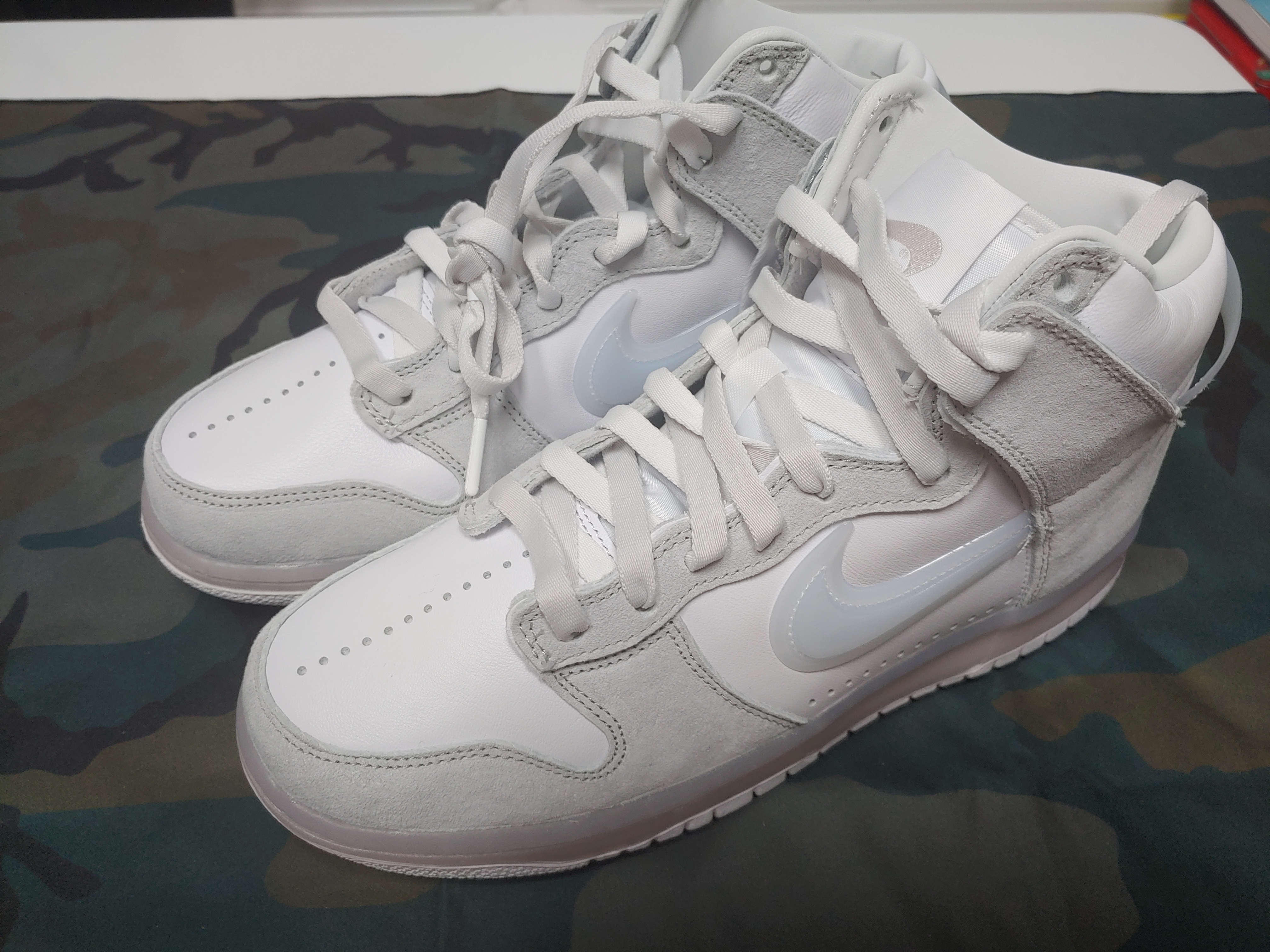 Nike x Slam Jam Dunk High SP Clear White 착용 스타일