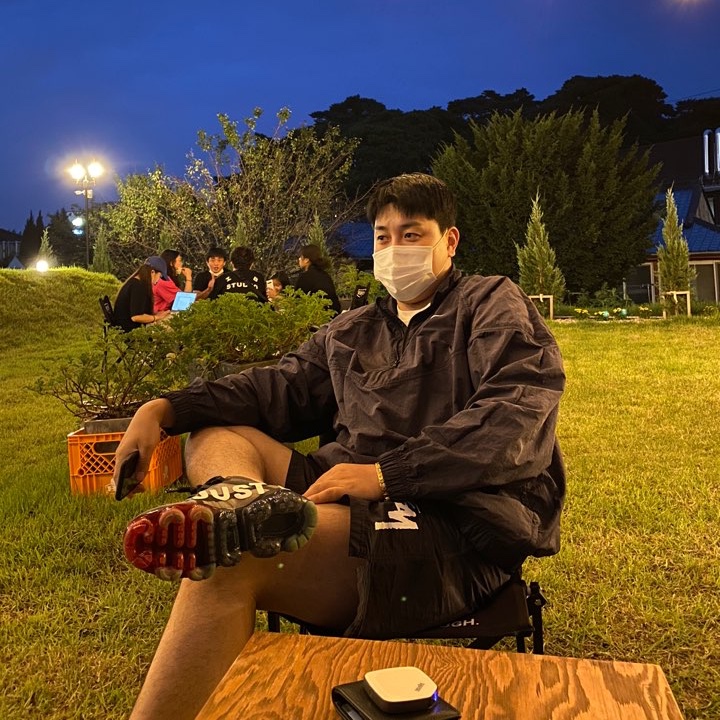 (W) Nike x Cactus Plant Flea Market Air VaporMax 2019, Nike x Stussy Windrunner Jacket Off Noir 착용 스타일