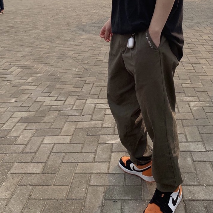 Jordan 1 Low Shattered Backboard 착용 스타일