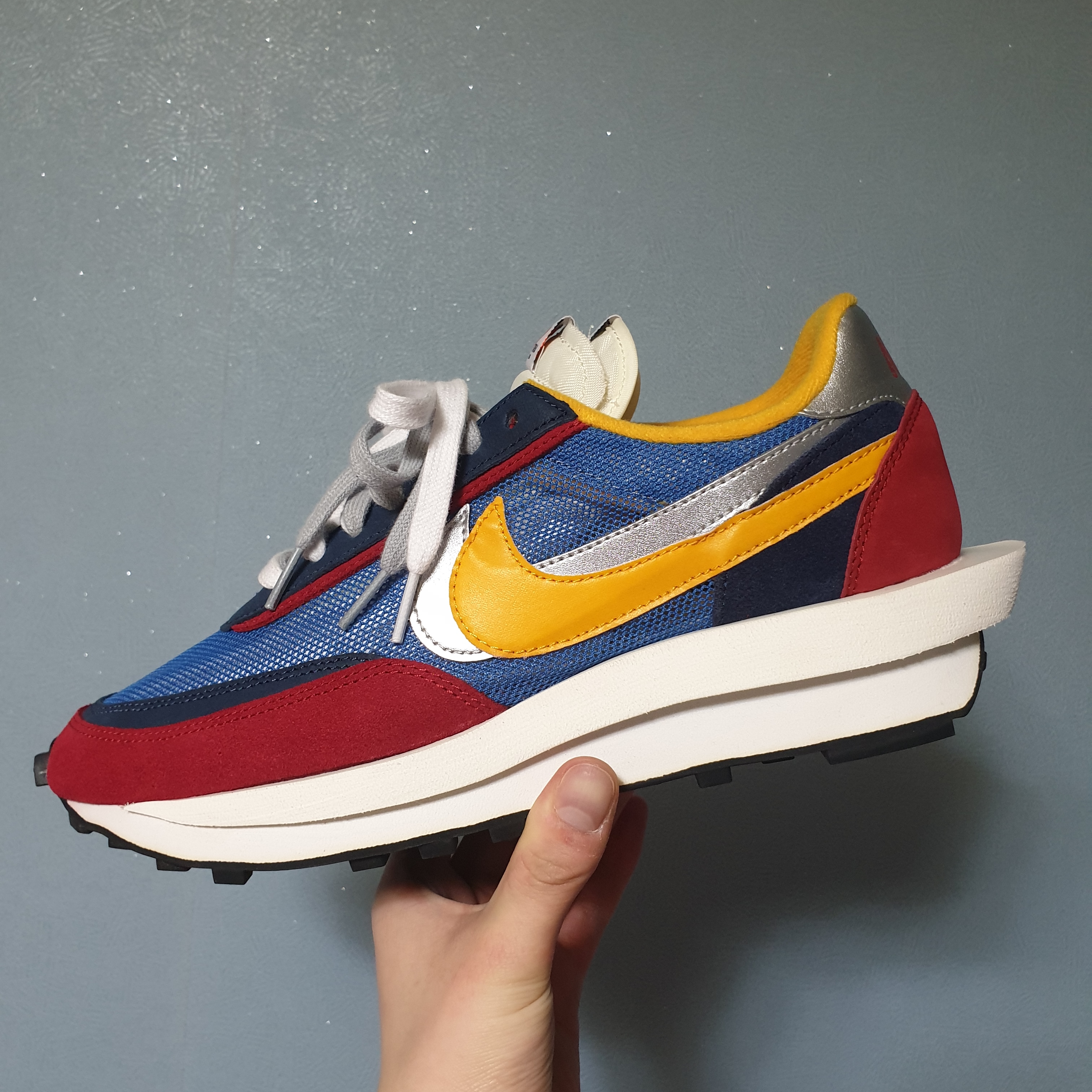 Nike x Sacai LDWaffle Blue Multi 착용 스타일 - 2