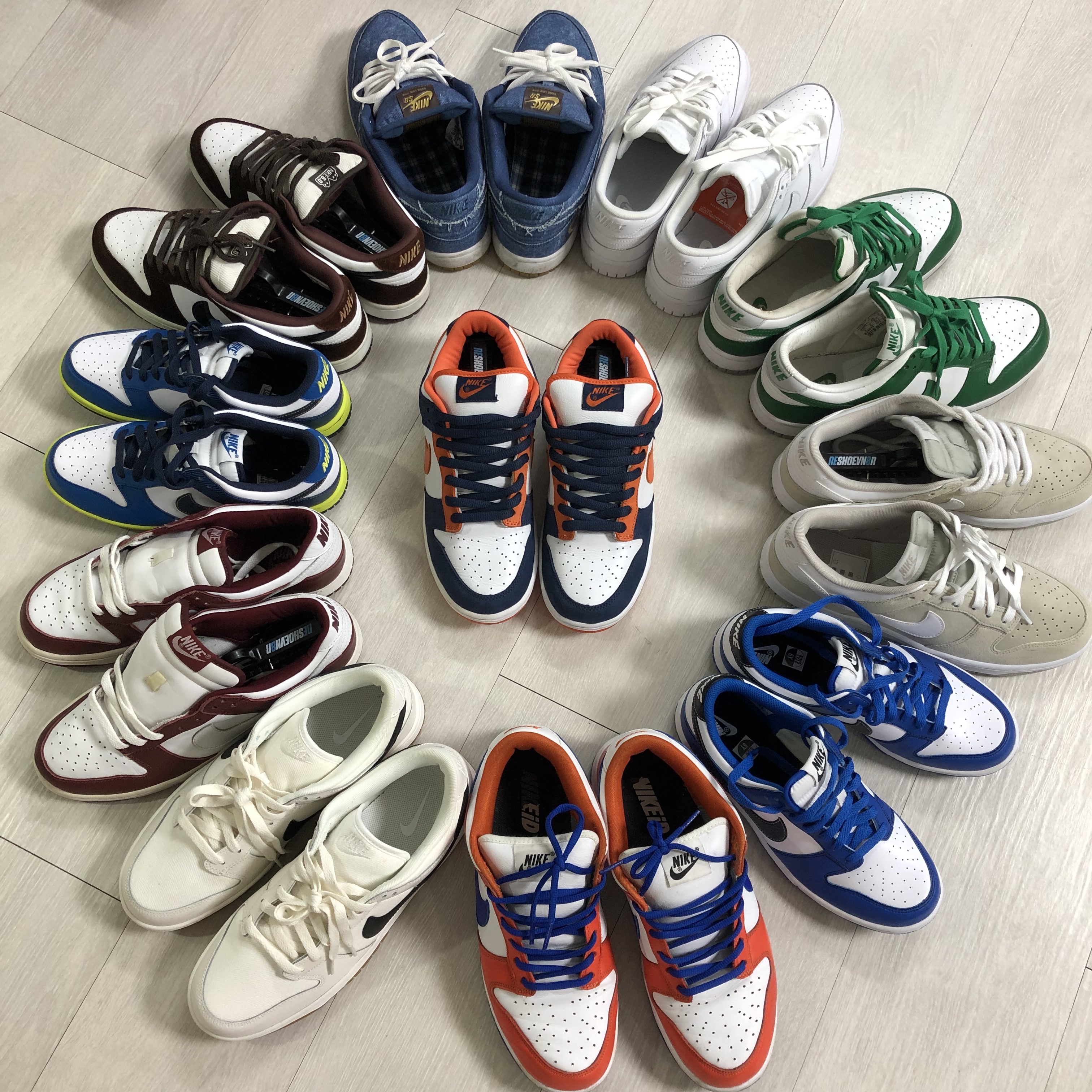 Nike SB Dunk Low Broncos, Nike SB Dunk Low Rivals Pack (East) 착용 스타일 - 3