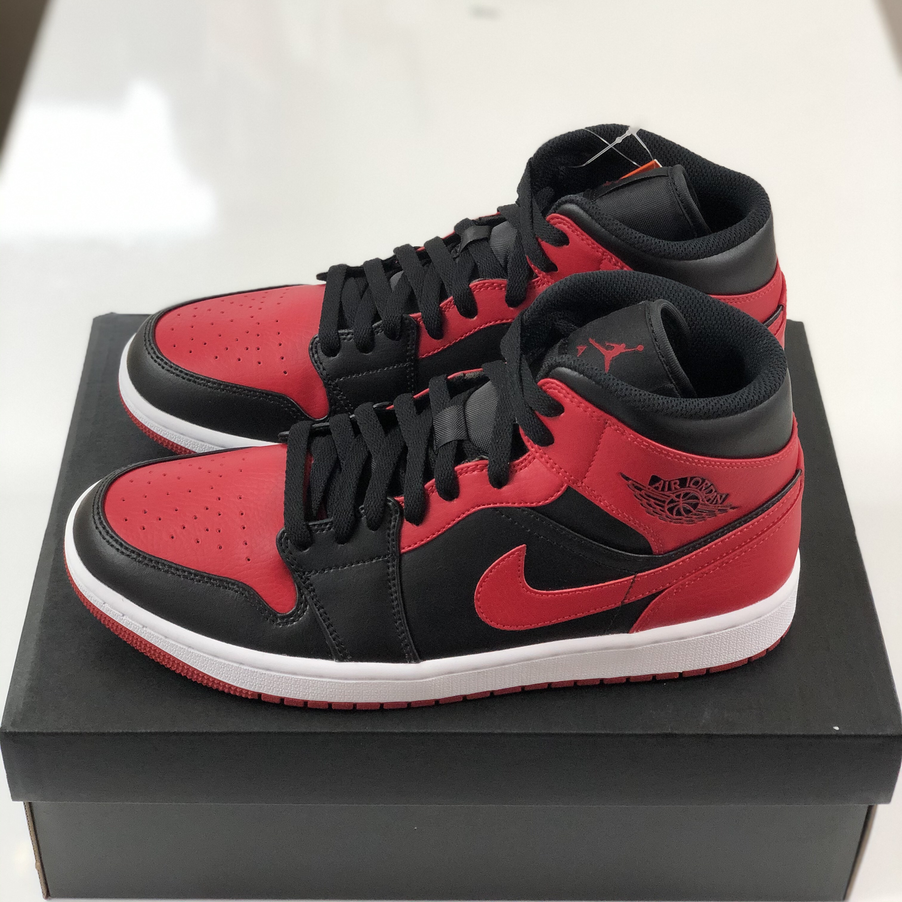 Jordan 1 Mid Bred Banned 2020 착용 스타일 - 2