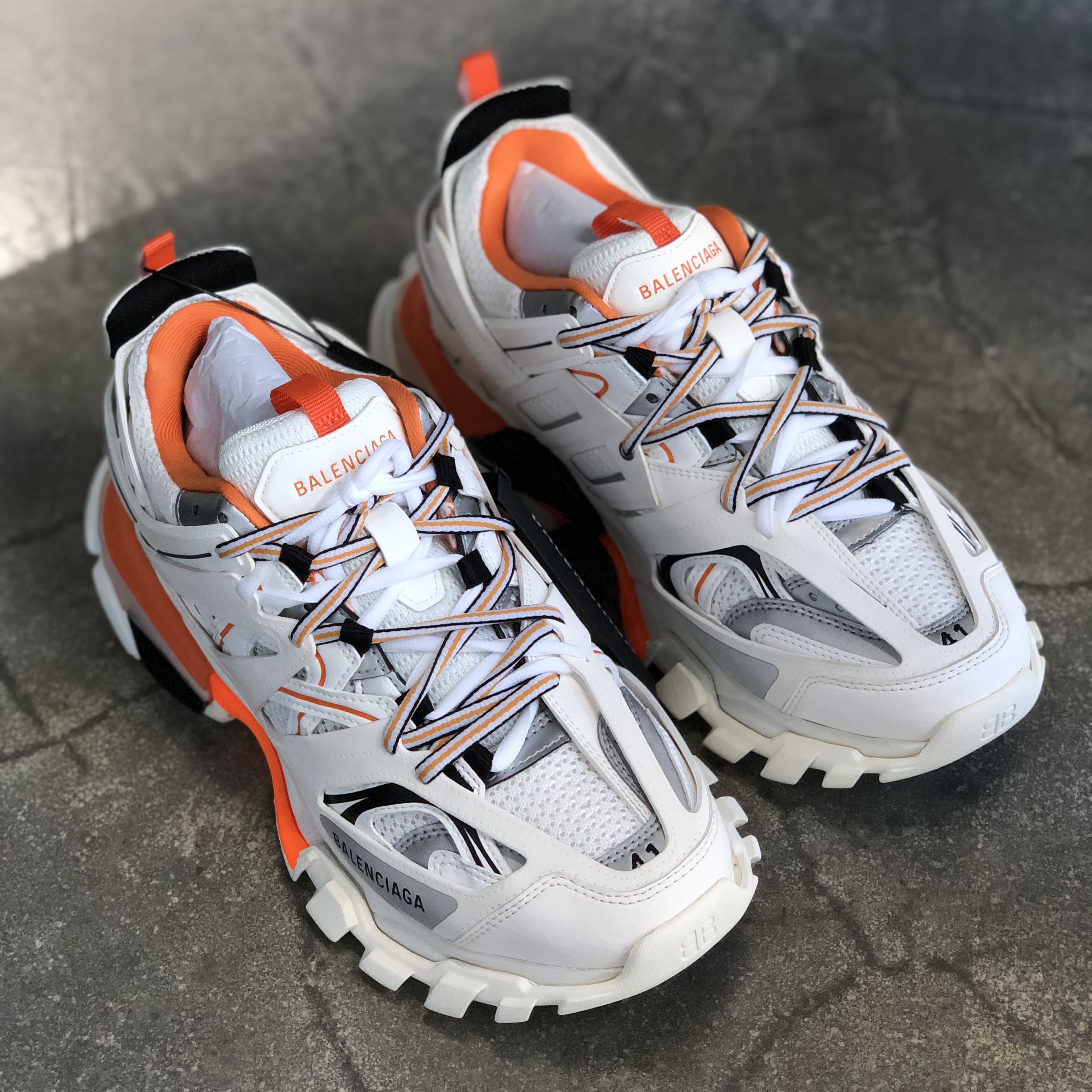 Balenciaga Track Sneakers White Orange 2019 착용 스타일