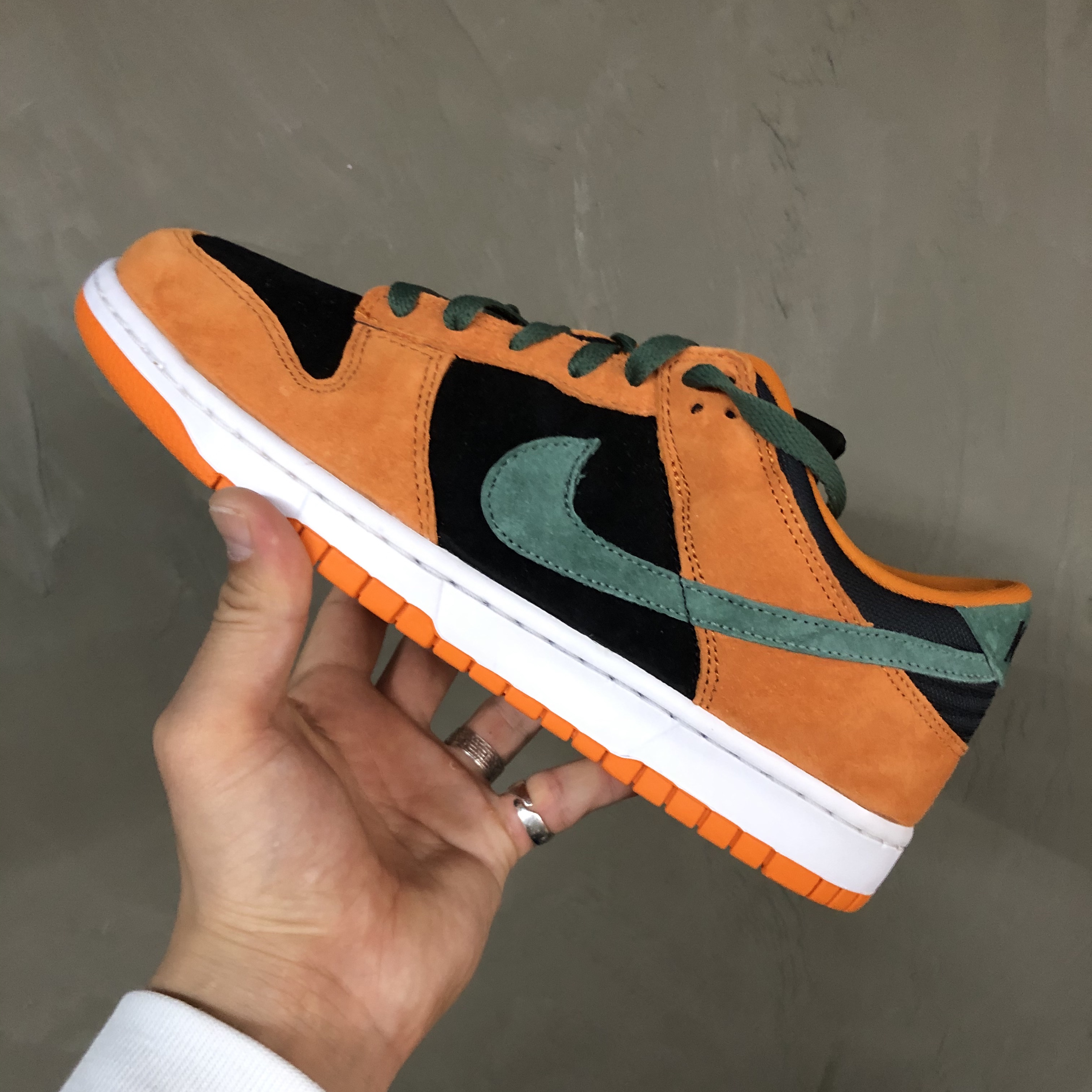 Nike Dunk Low SP Ceramic 착용 스타일 - 1