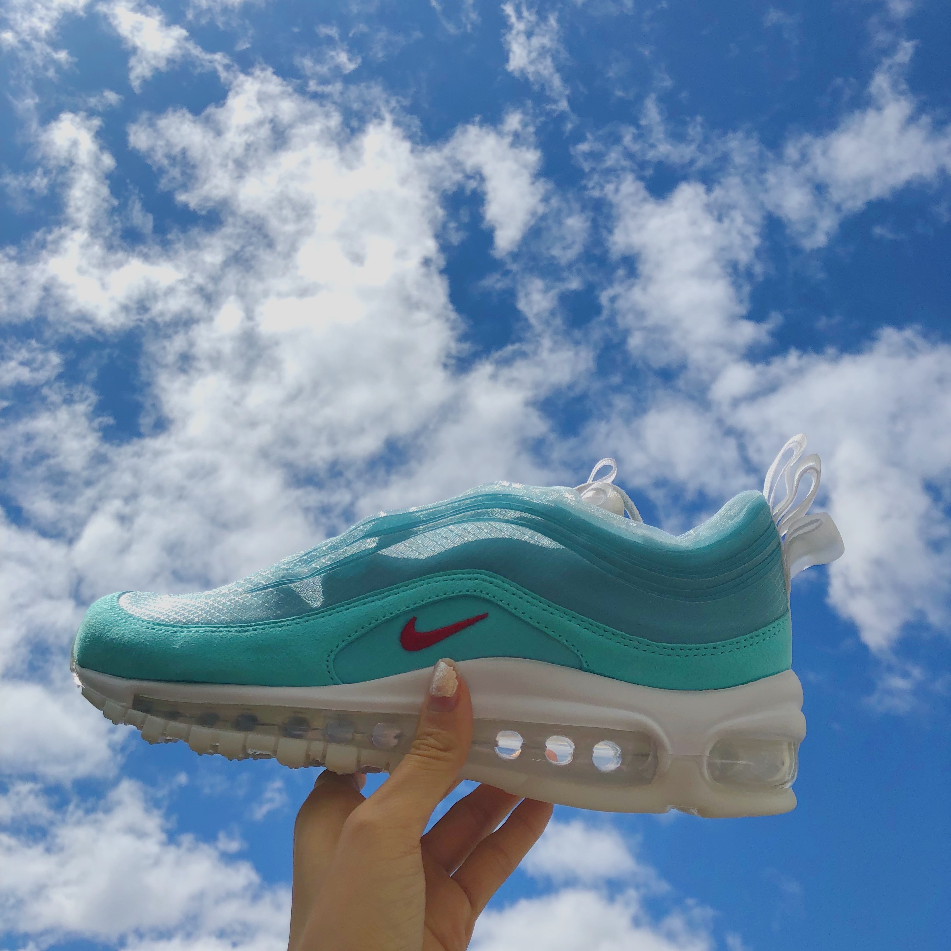 Nike Air Max 97 Shanghai Kaleidoscope 착용 스타일