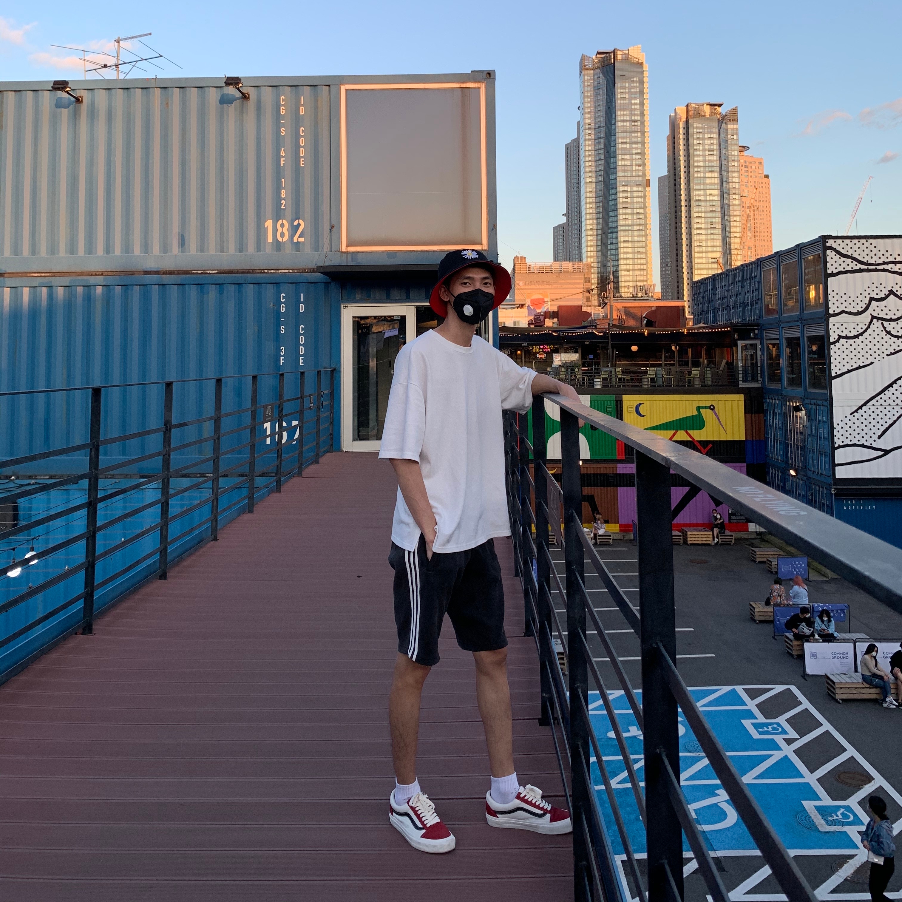 le van hiep님의 스타일