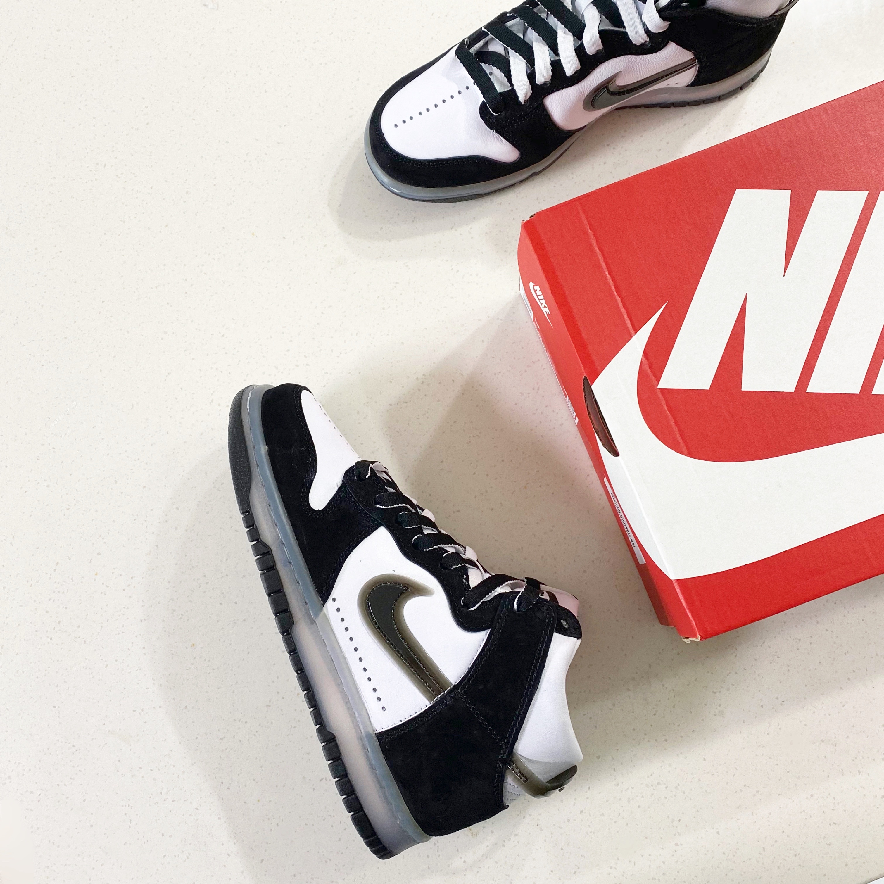 Nike x Slam Jam Dunk High SP Clear Black 착용 스타일 - 1