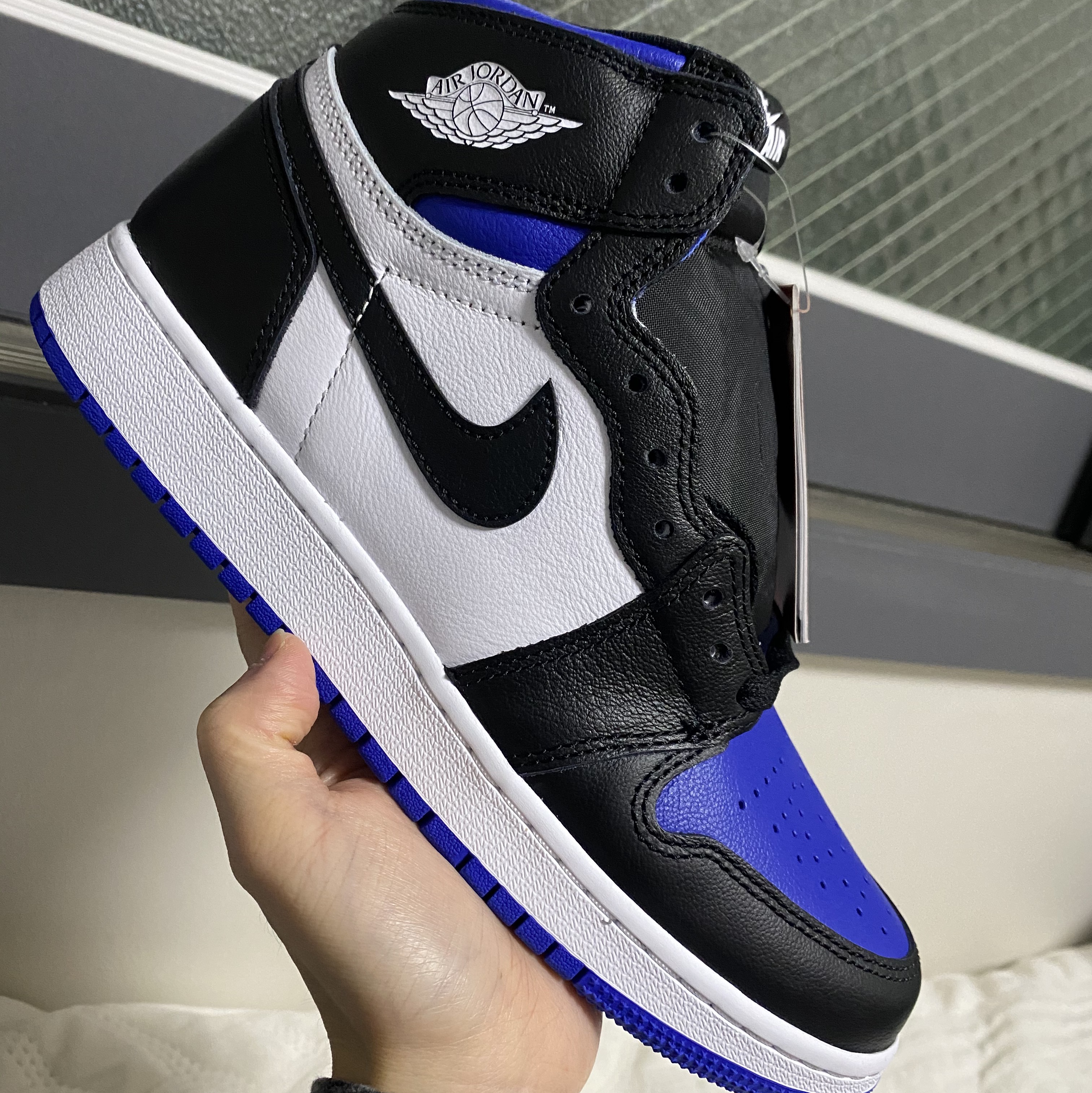 Jordan 1 Retro High OG Royal Toe 착용 스타일