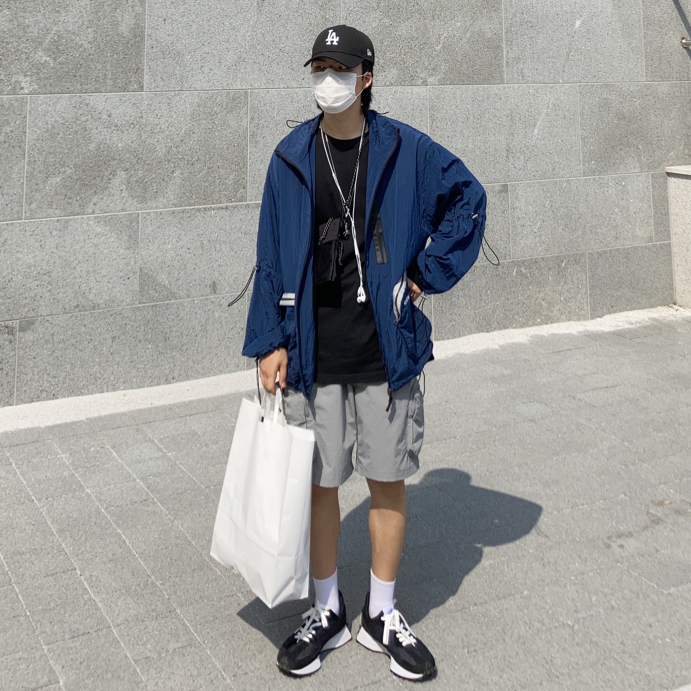 New Balance 327 Black 착용 스타일