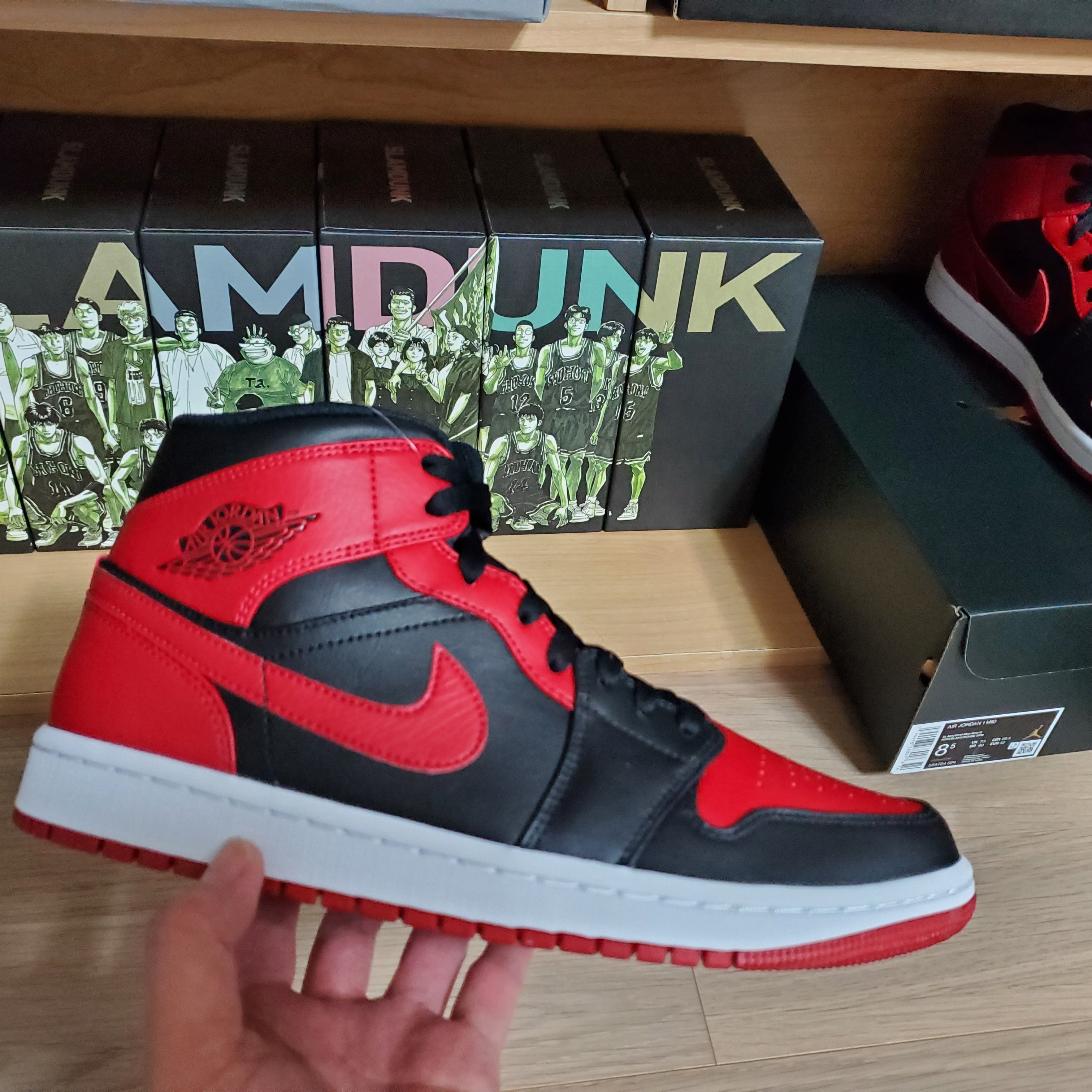 Jordan 1 Mid Bred Banned 2020 착용 스타일