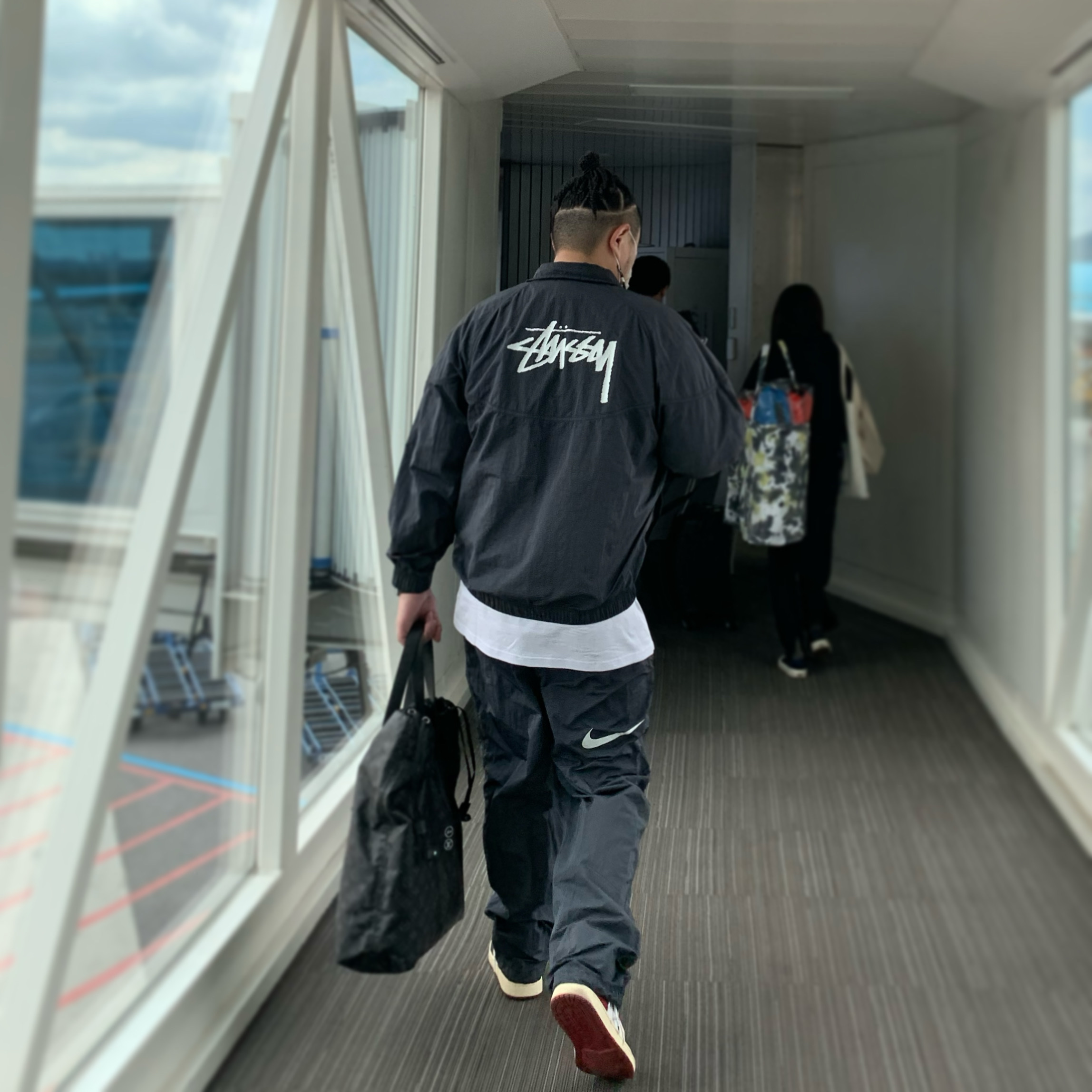 Jordan 1 x Union Retro High Black Toe, Nike x Stussy Windrunner Jacket Off Noir 착용 스타일
