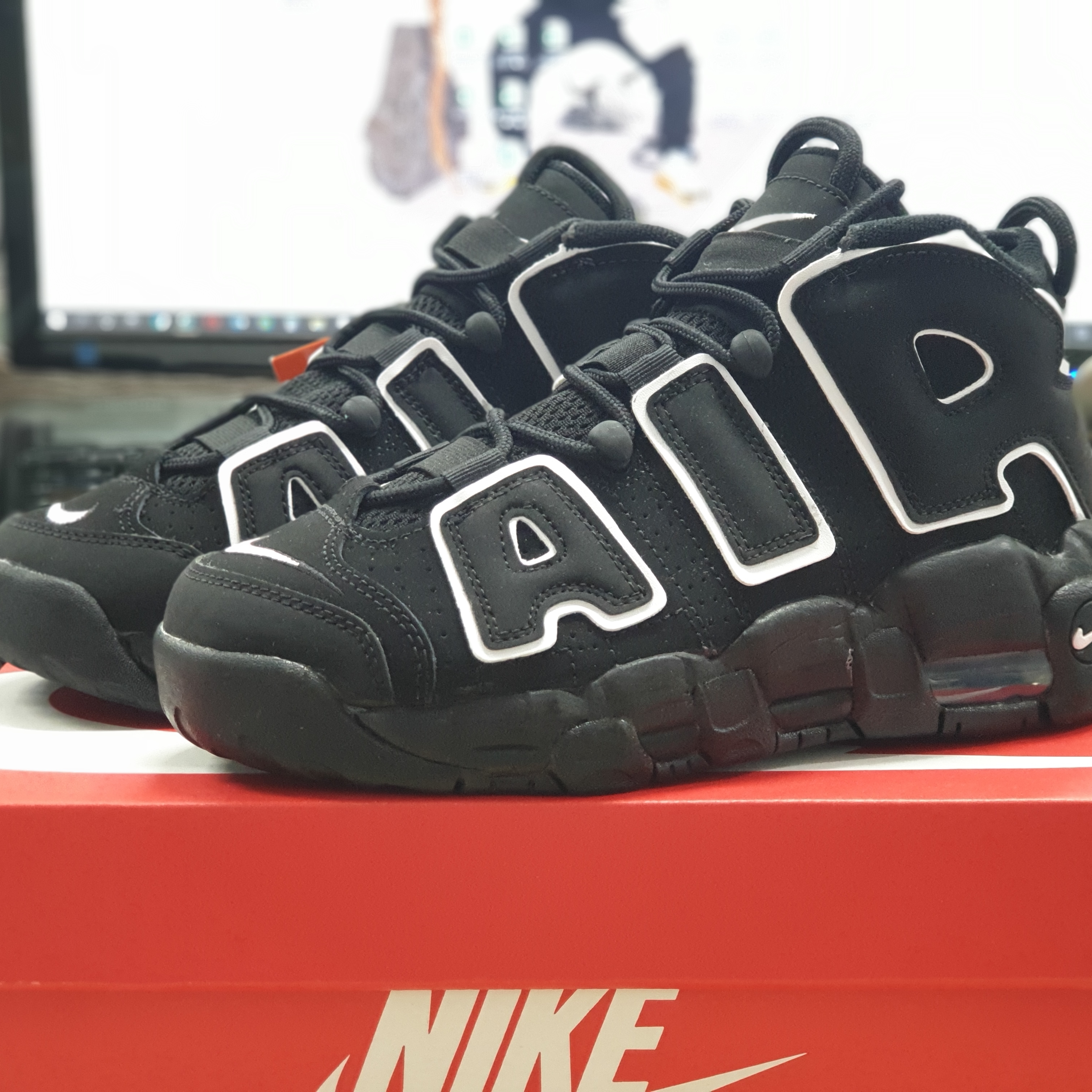 (GS) Nike Air More Uptempo Black White 2020 착용 스타일