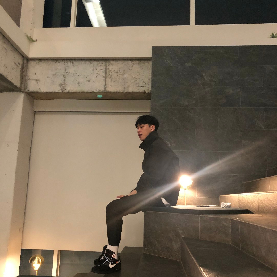 Nike x Off-White Air Max 90 V2 Black White 착용 스타일