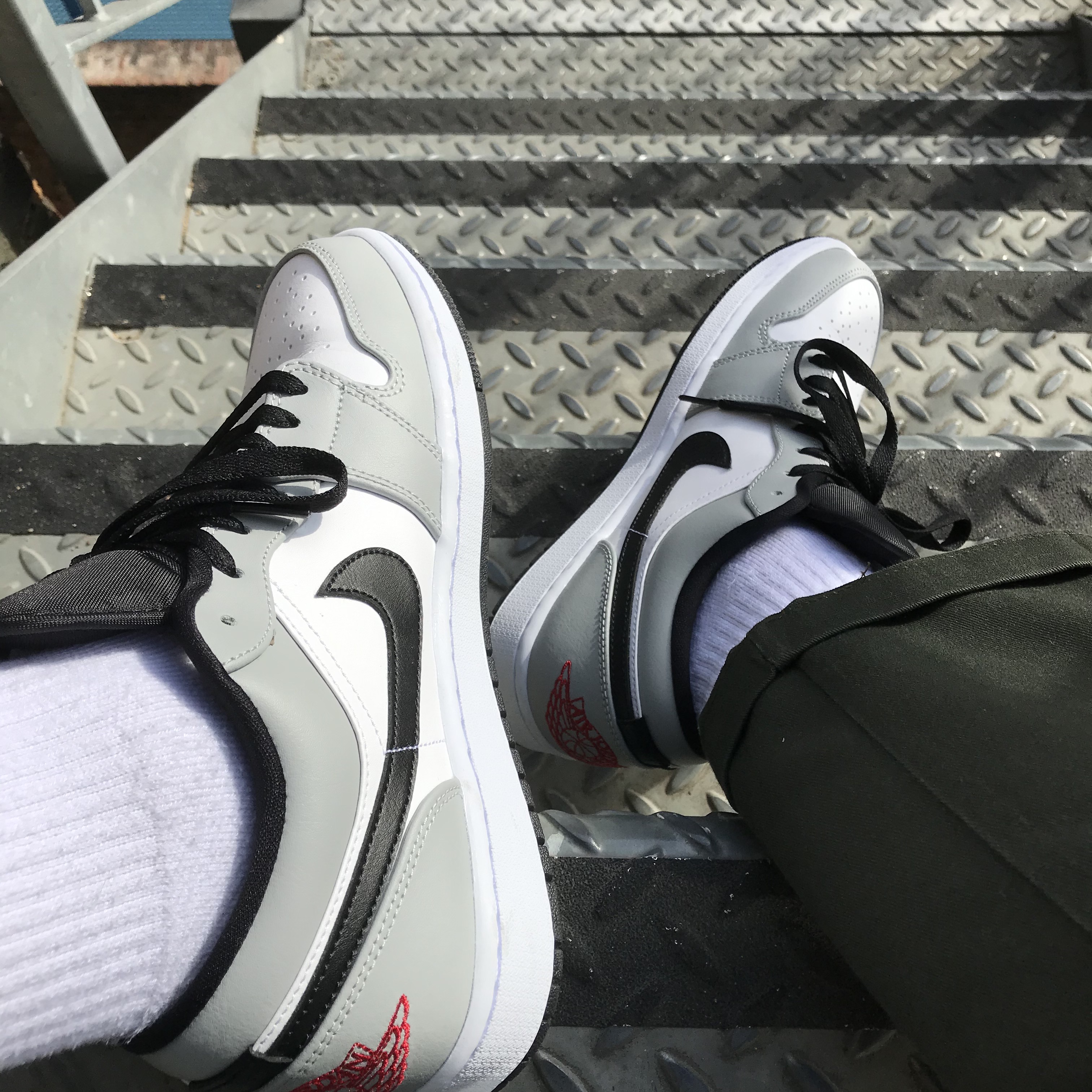 Jordan 1 Low Light Smoke Grey 착용 스타일