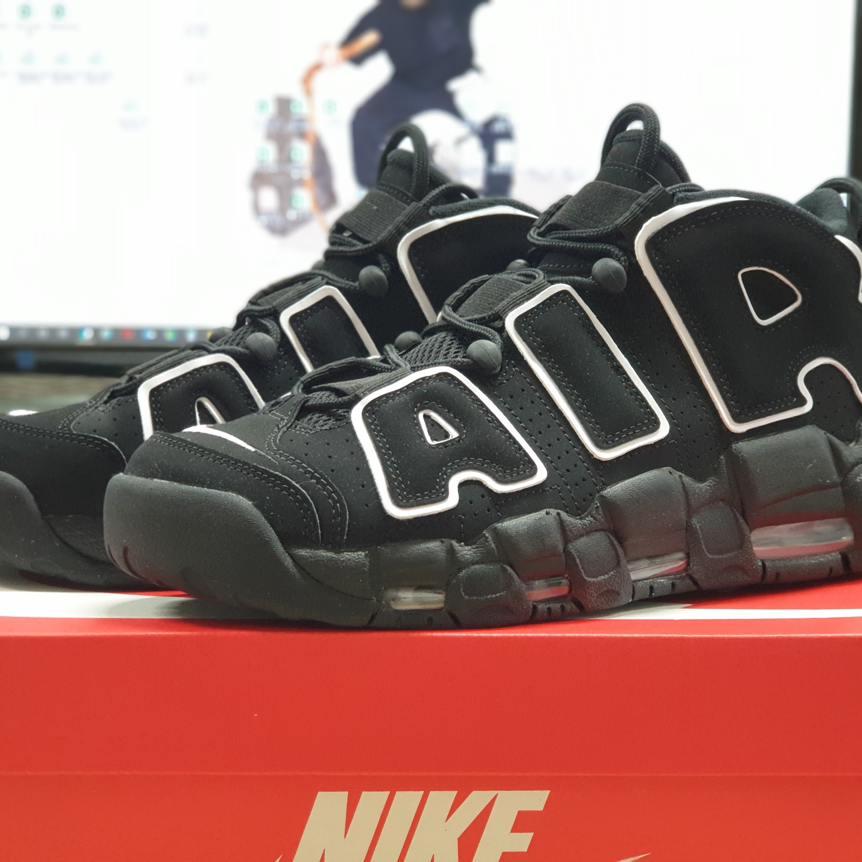 Nike Air More Uptempo Black White 2020 착용 스타일