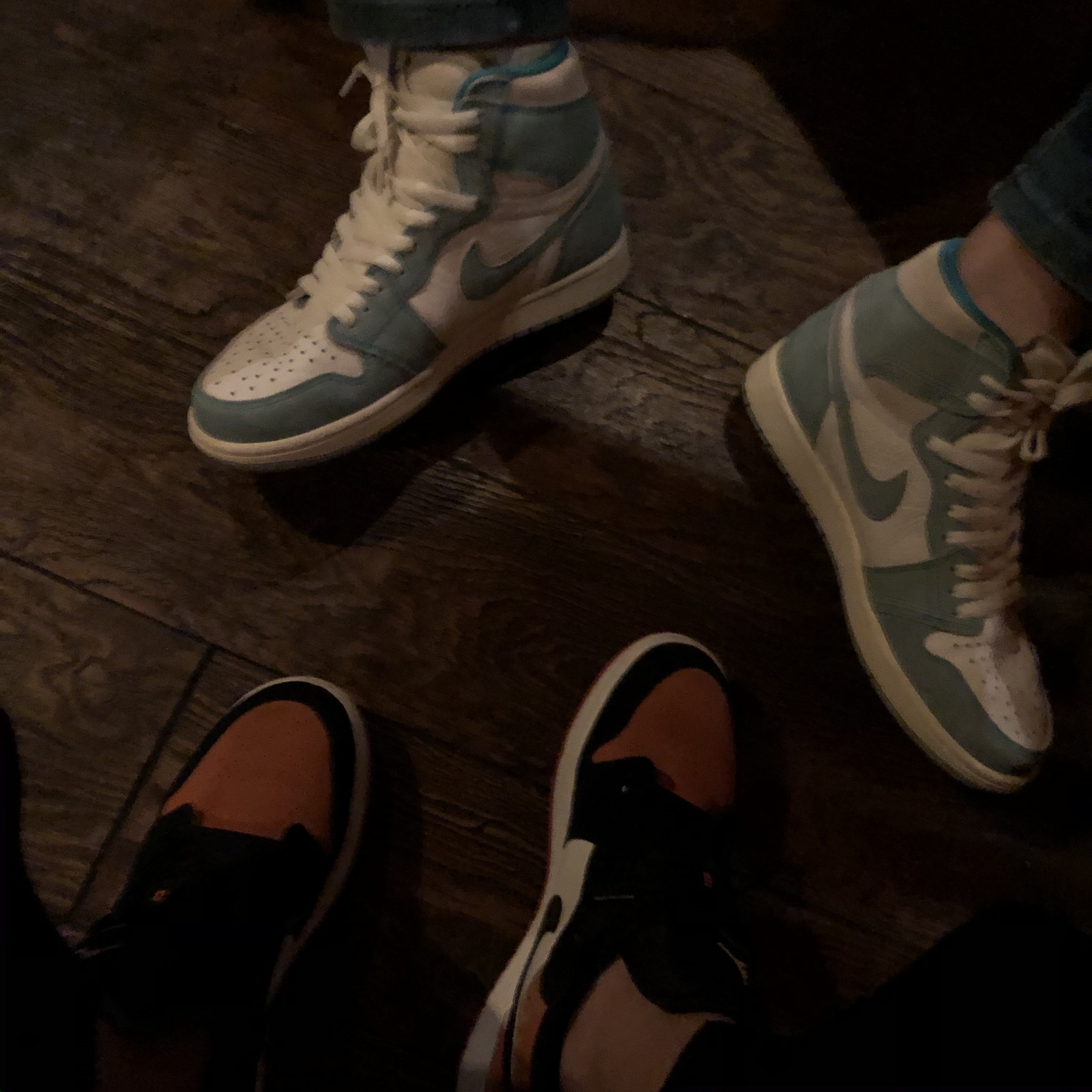 Jordan 1 Retro High OG Turbo Green, Jordan 1 Low Shattered Backboard 착용 스타일