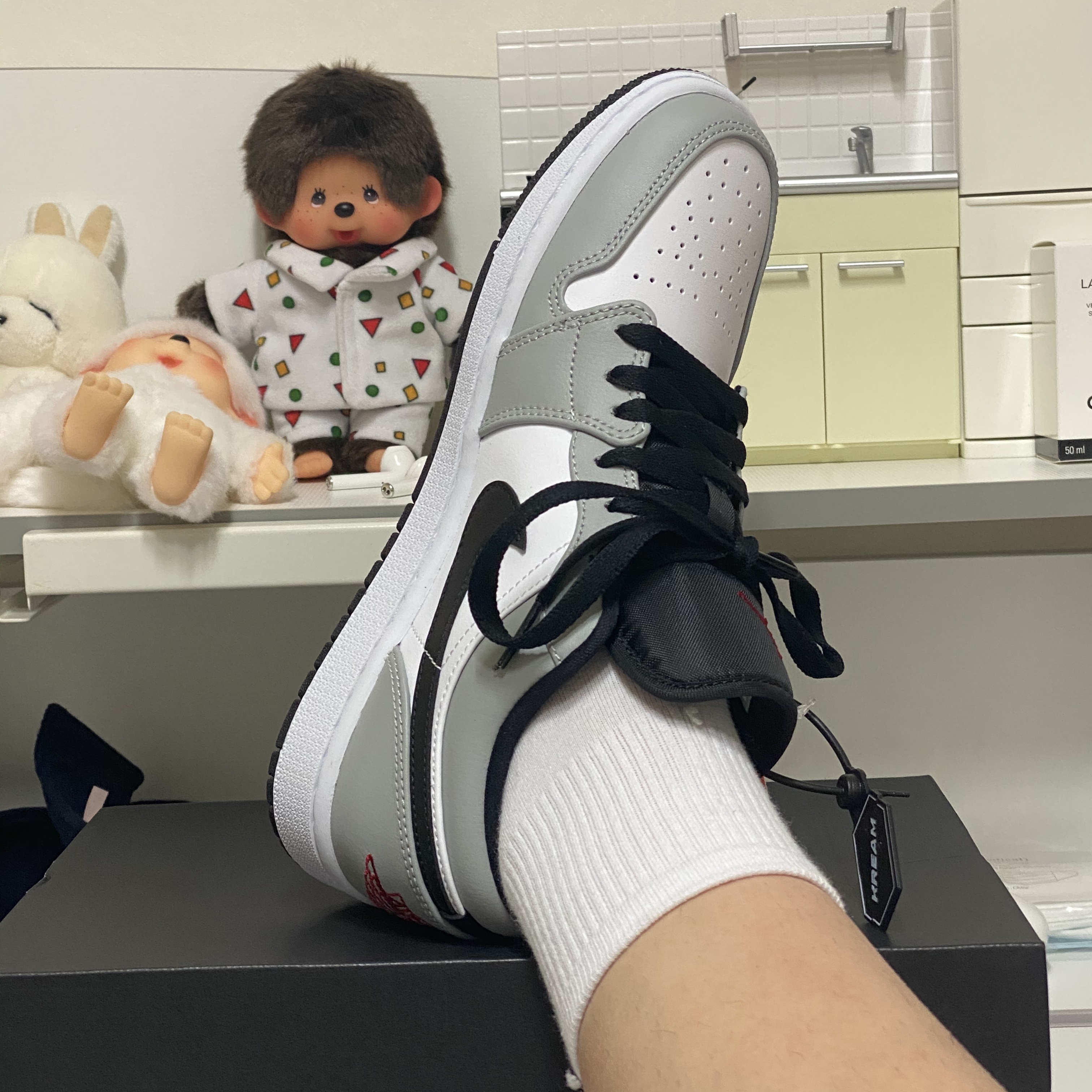 Jordan 1 Low Light Smoke Grey 착용 스타일 - 2