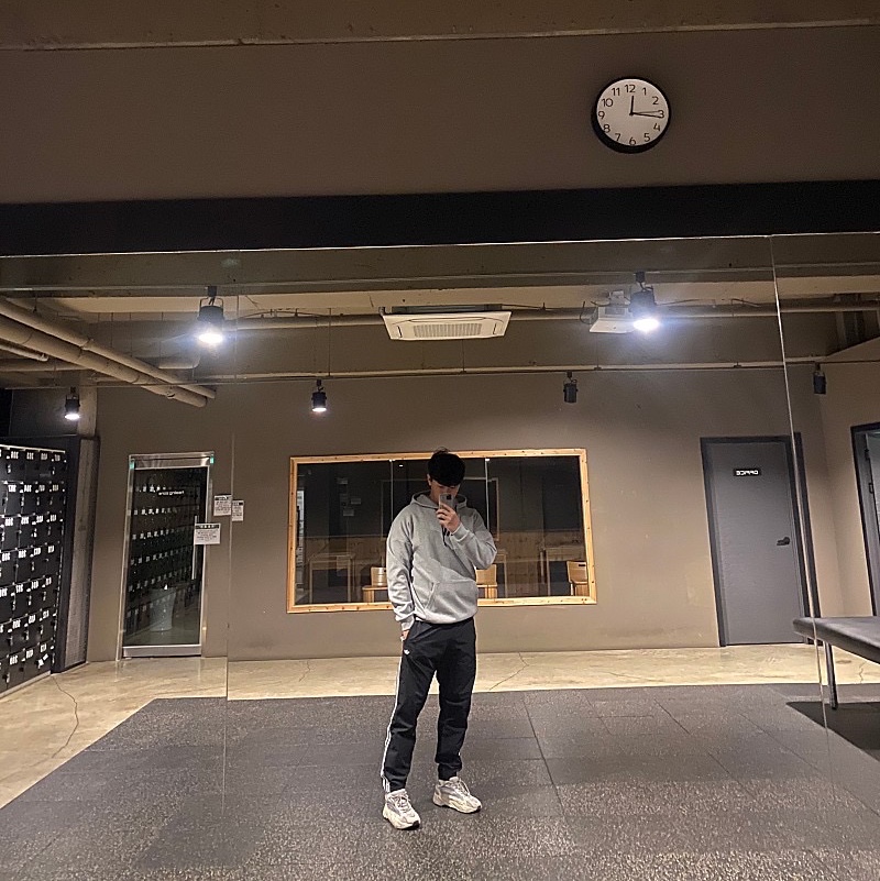 Adidas Yeezy Boost 700 V2 Static 2018 착용 스타일