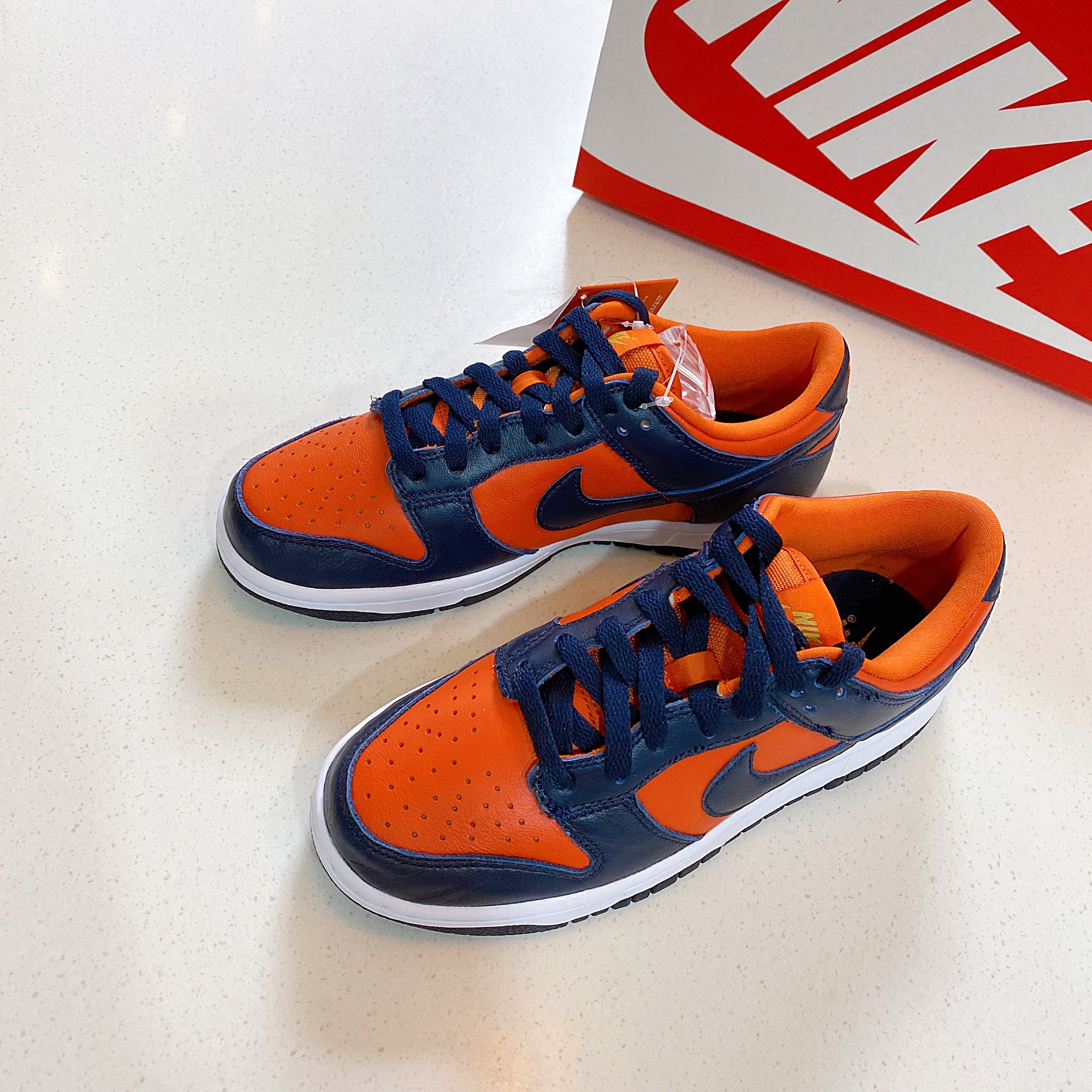 Nike Dunk Low SP Champ Colors 착용 스타일 - 2