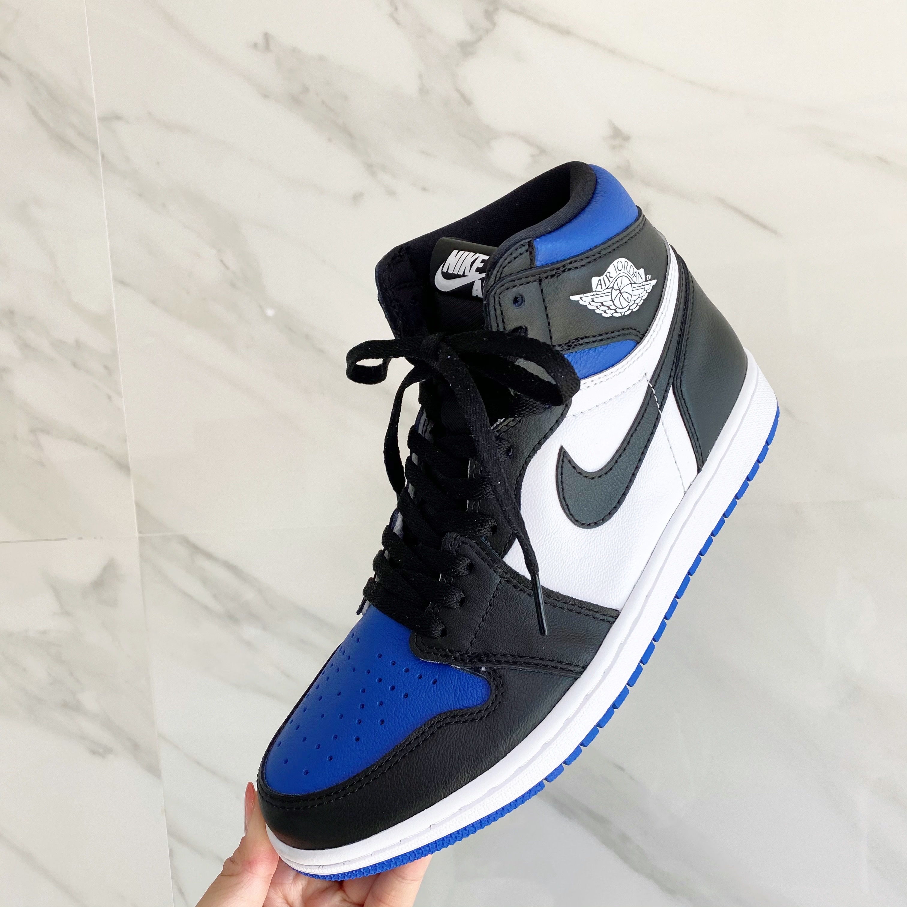 Jordan 1 Retro High OG Royal Toe 착용 스타일 - 3