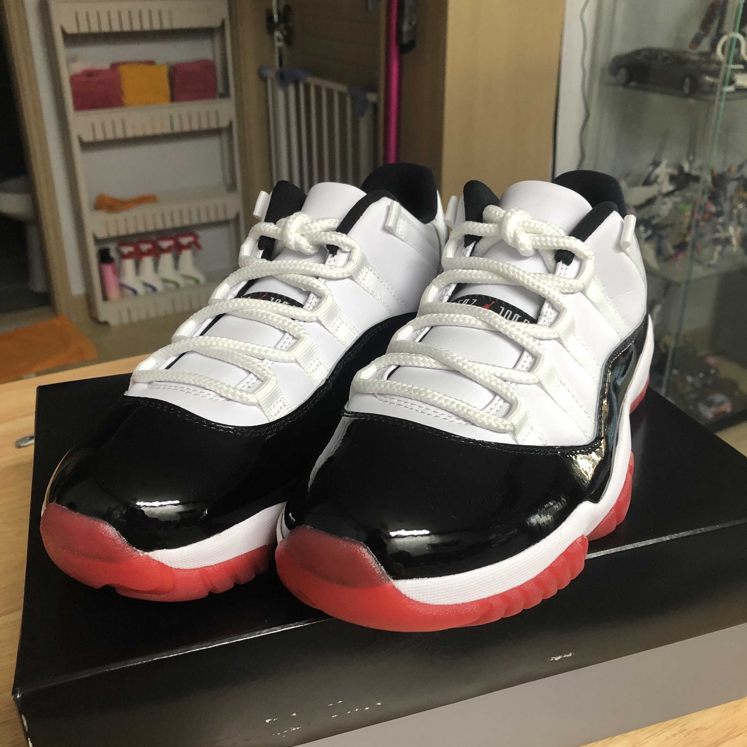 Jordan 11 Retro Low Concord Bred 착용 스타일