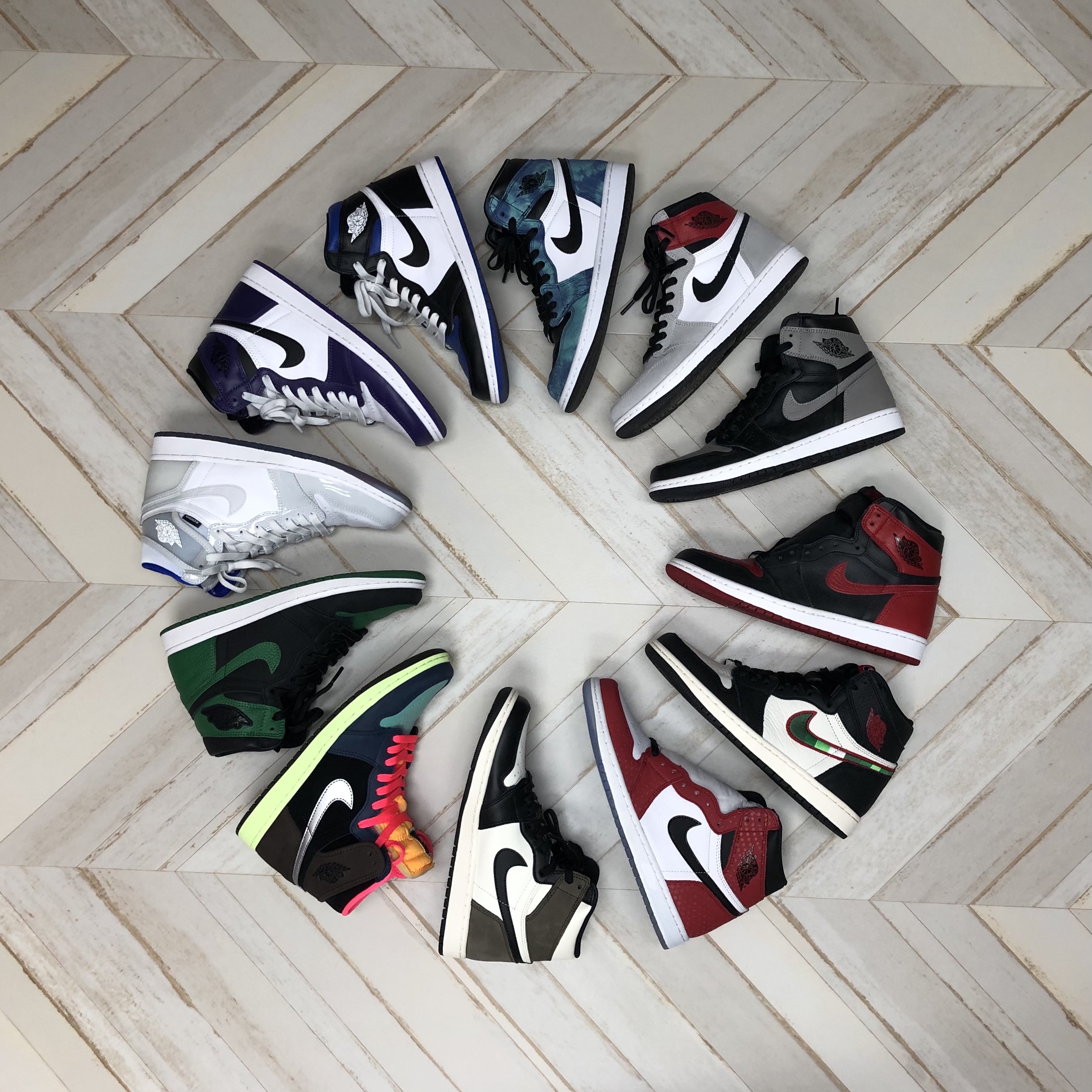 Jordan 1 Retro High OG Black Mocha, Jordan 1 Retro High Spider-Man Origin Story 착용 스타일