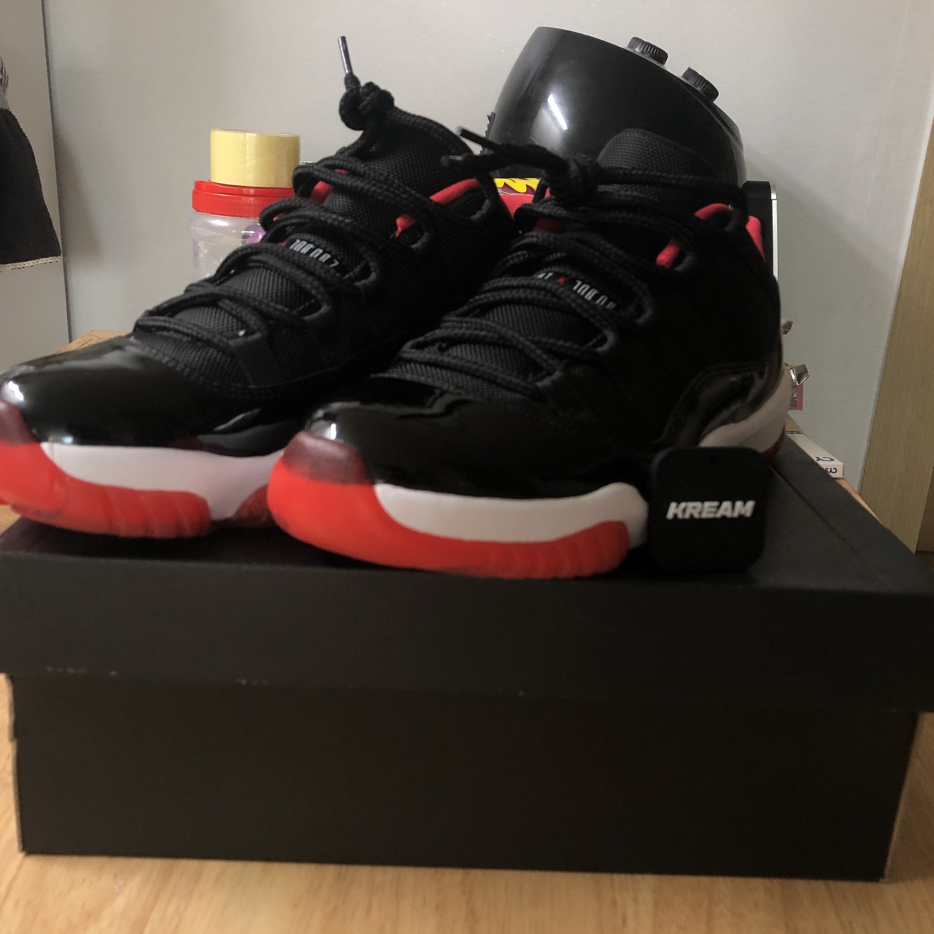 Jordan 11 Retro Low Bred 착용 스타일 - 2