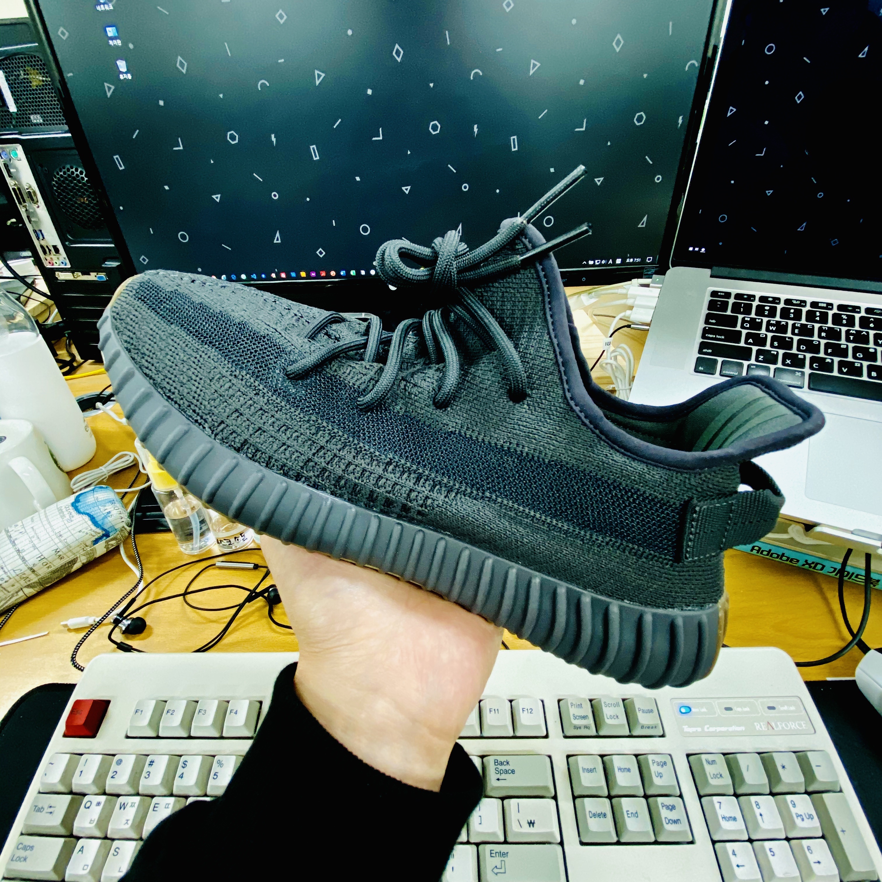 Adidas Yeezy Boost 350 V2 Flax 2020, Adidas Yeezy Boost 350 V2 Earth 착용 스타일 - 4