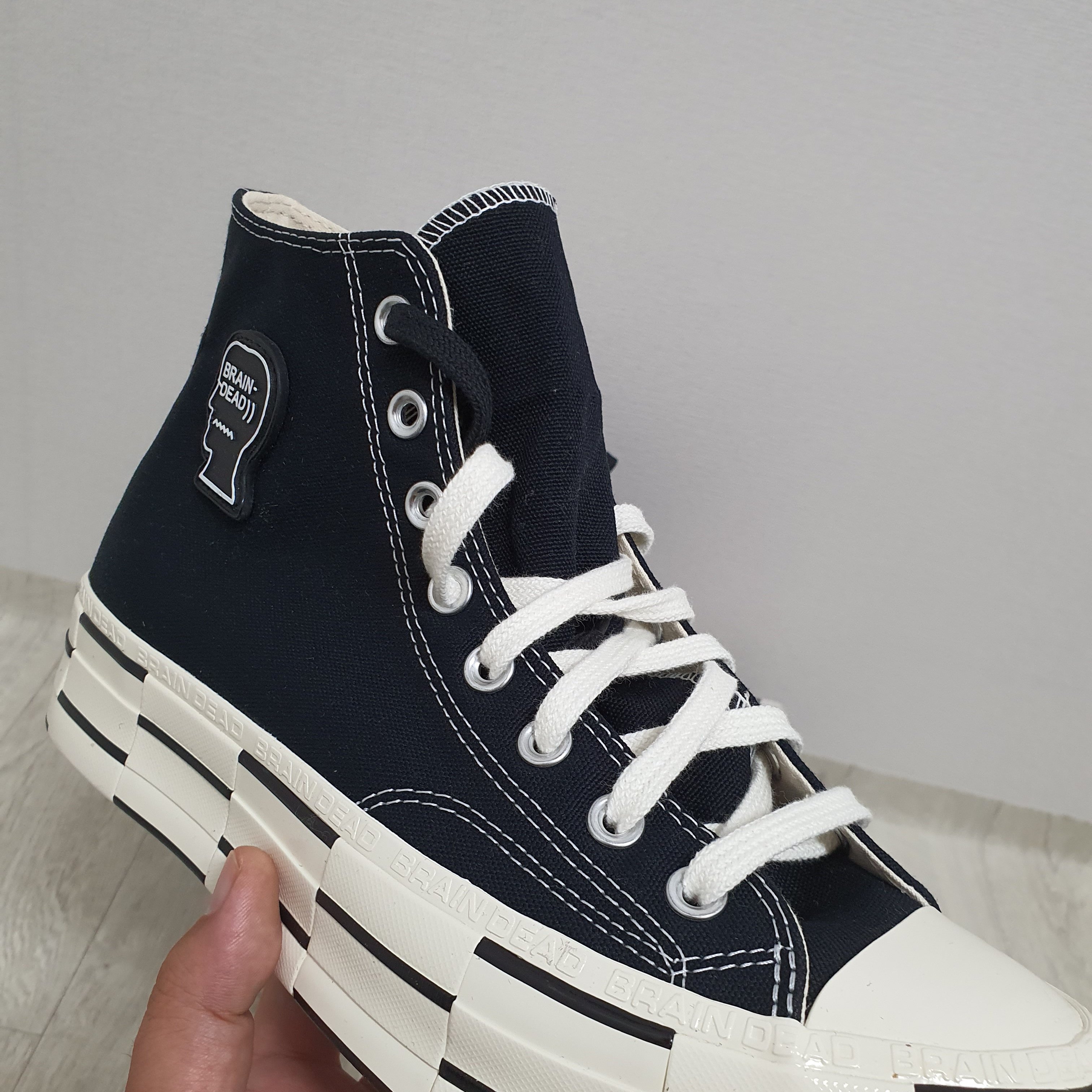 Converse x Brain Dead Chuck 70 Hi Black 착용 스타일 - 2