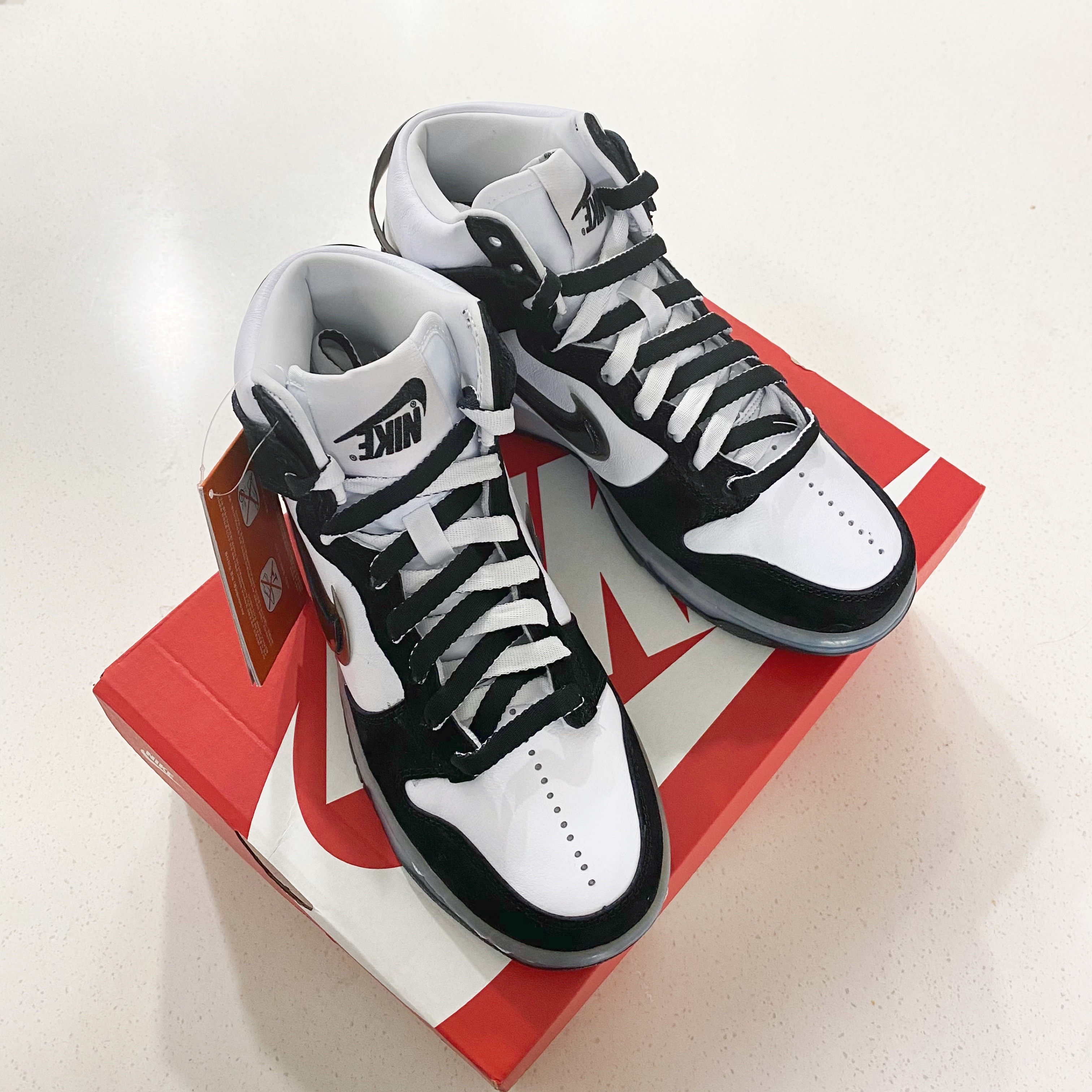 Nike x Slam Jam Dunk High SP Clear Black 착용 스타일 - 3