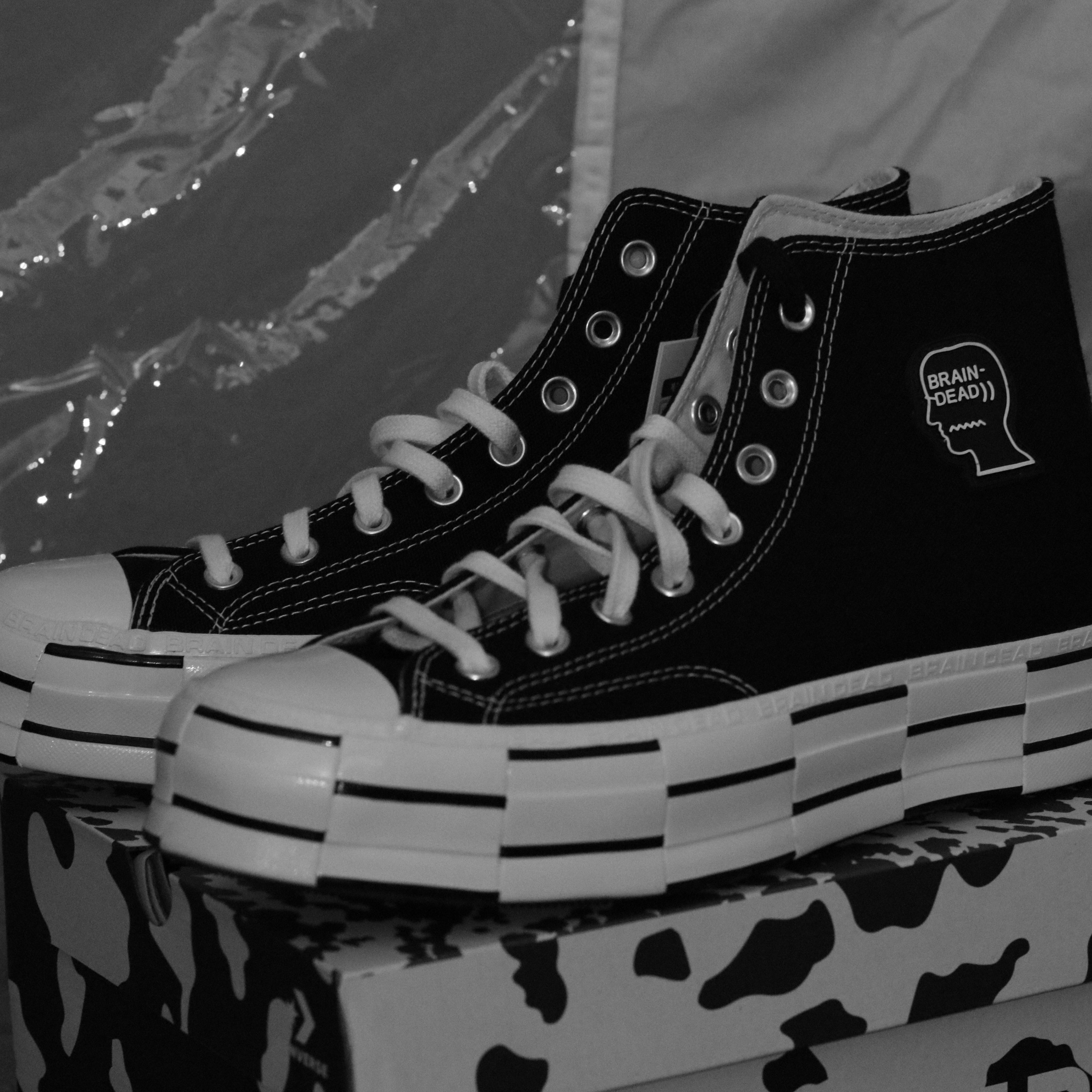 Converse x Brain Dead Chuck 70 Hi Black 착용 스타일 - 2