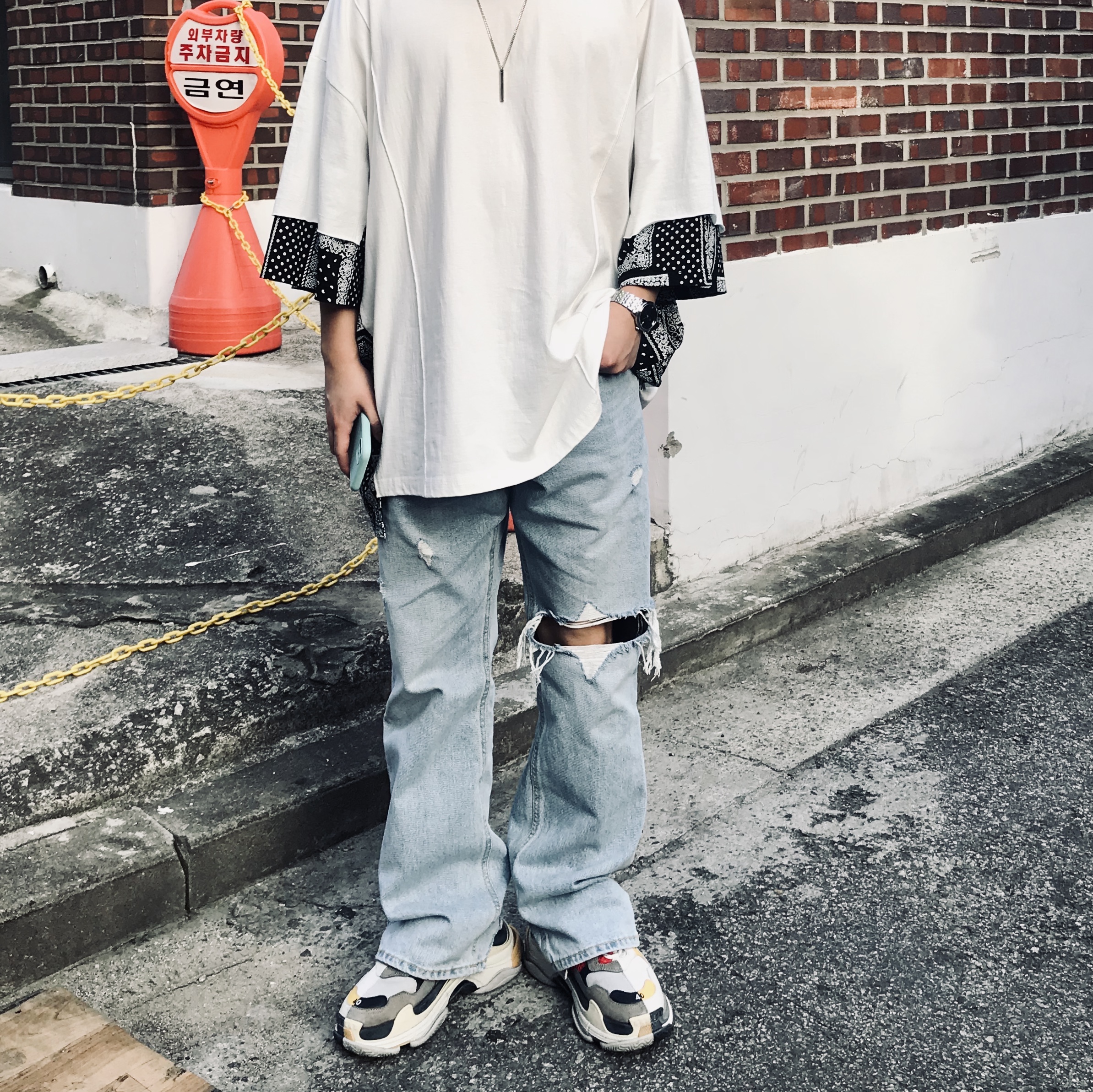 Balenciaga Triple S Bicolor White Light Grey Yellow 2018 착용 스타일