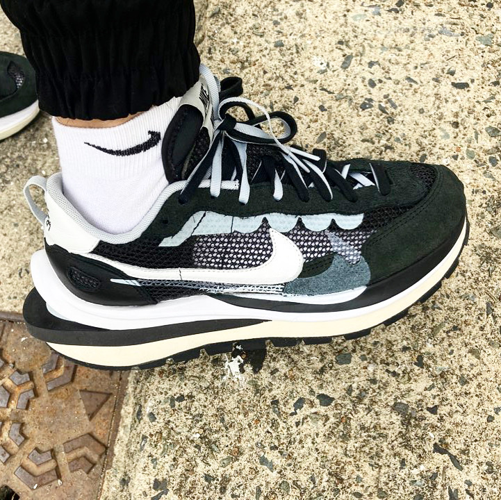 Nike x Sacai VaporWaffle Black White 착용 스타일