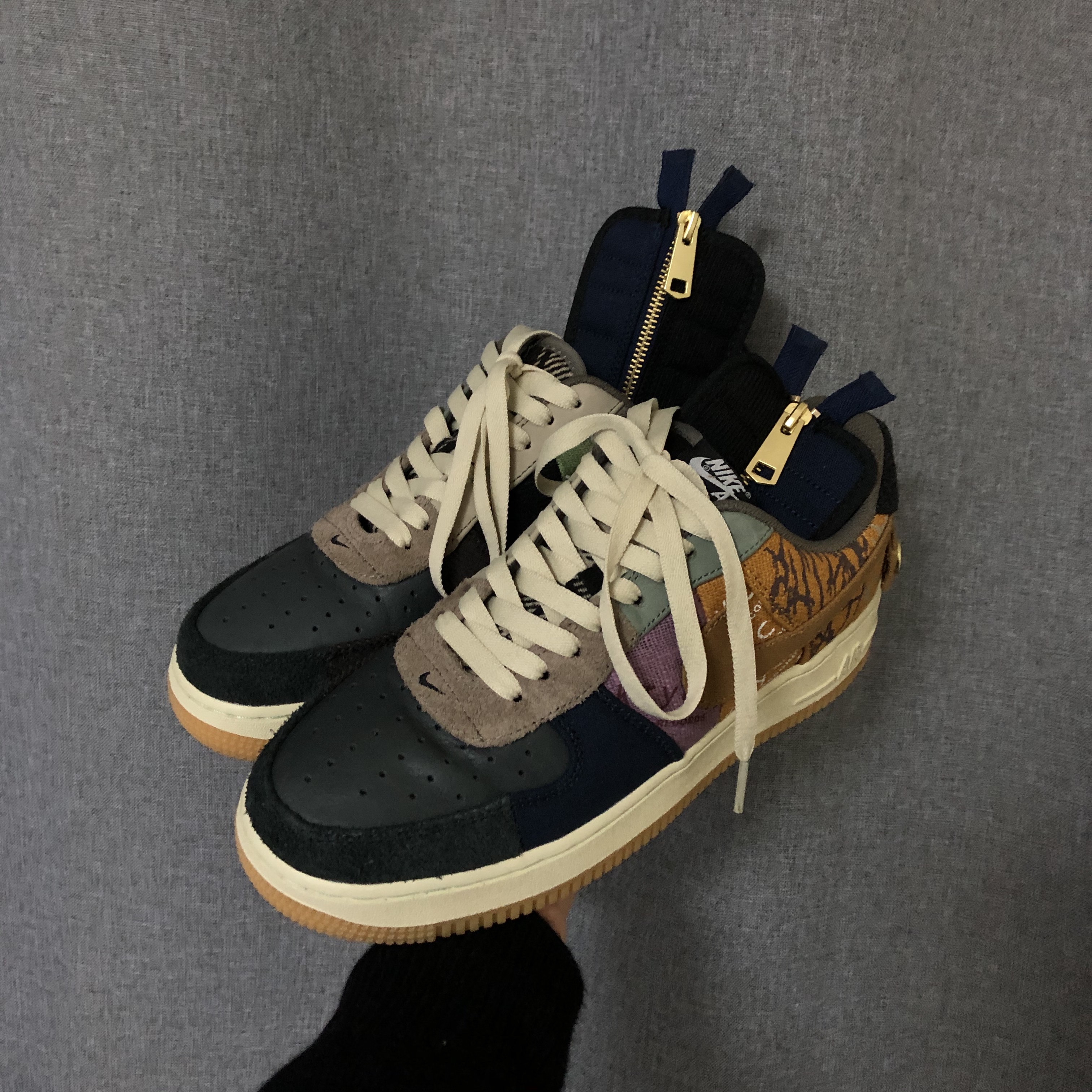 Nike x Travis Scott Air Force 1 Low Cactus Jack 착용 스타일