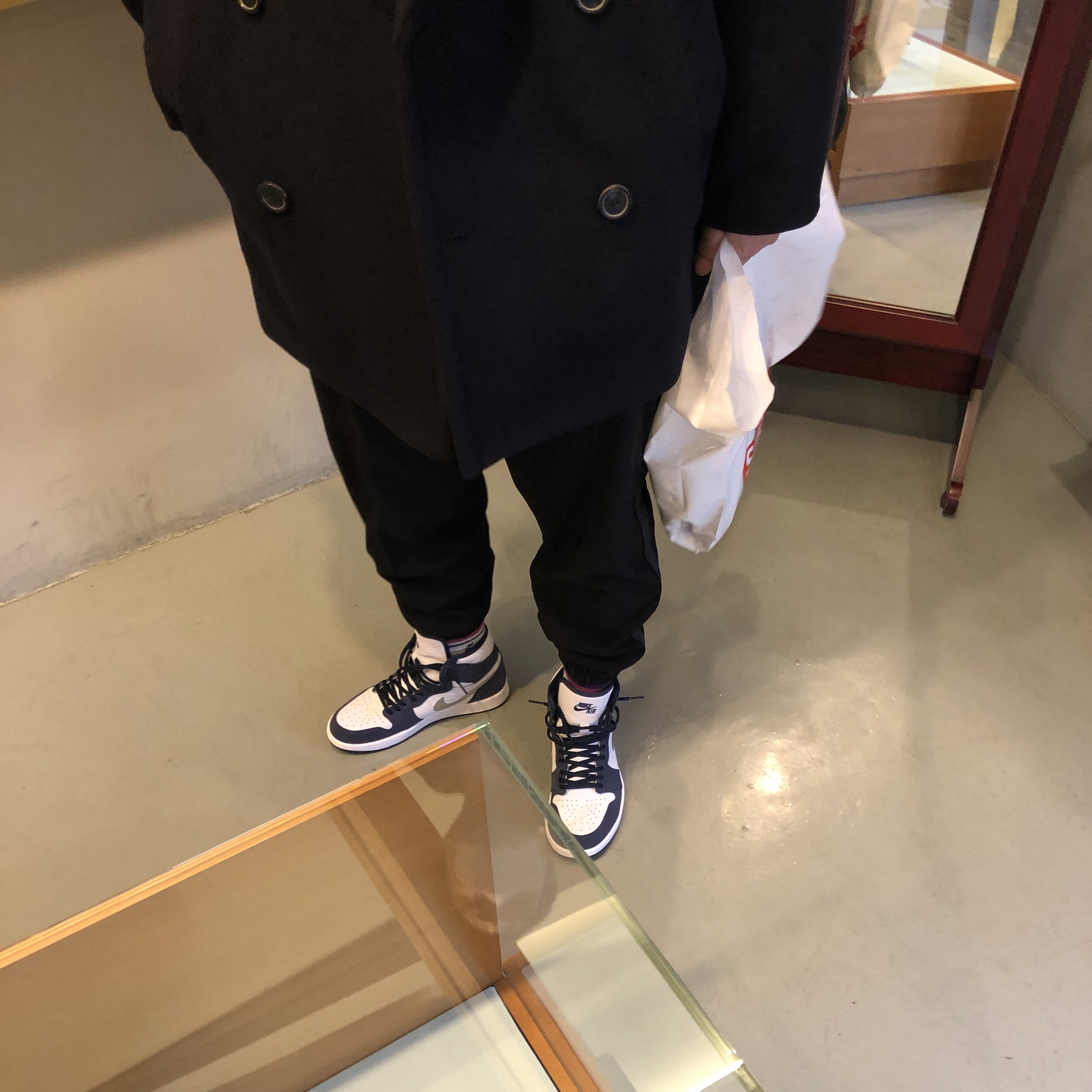 Jordan 1 Retro High OG CO.JP Midnight Navy 착용 스타일 - 2