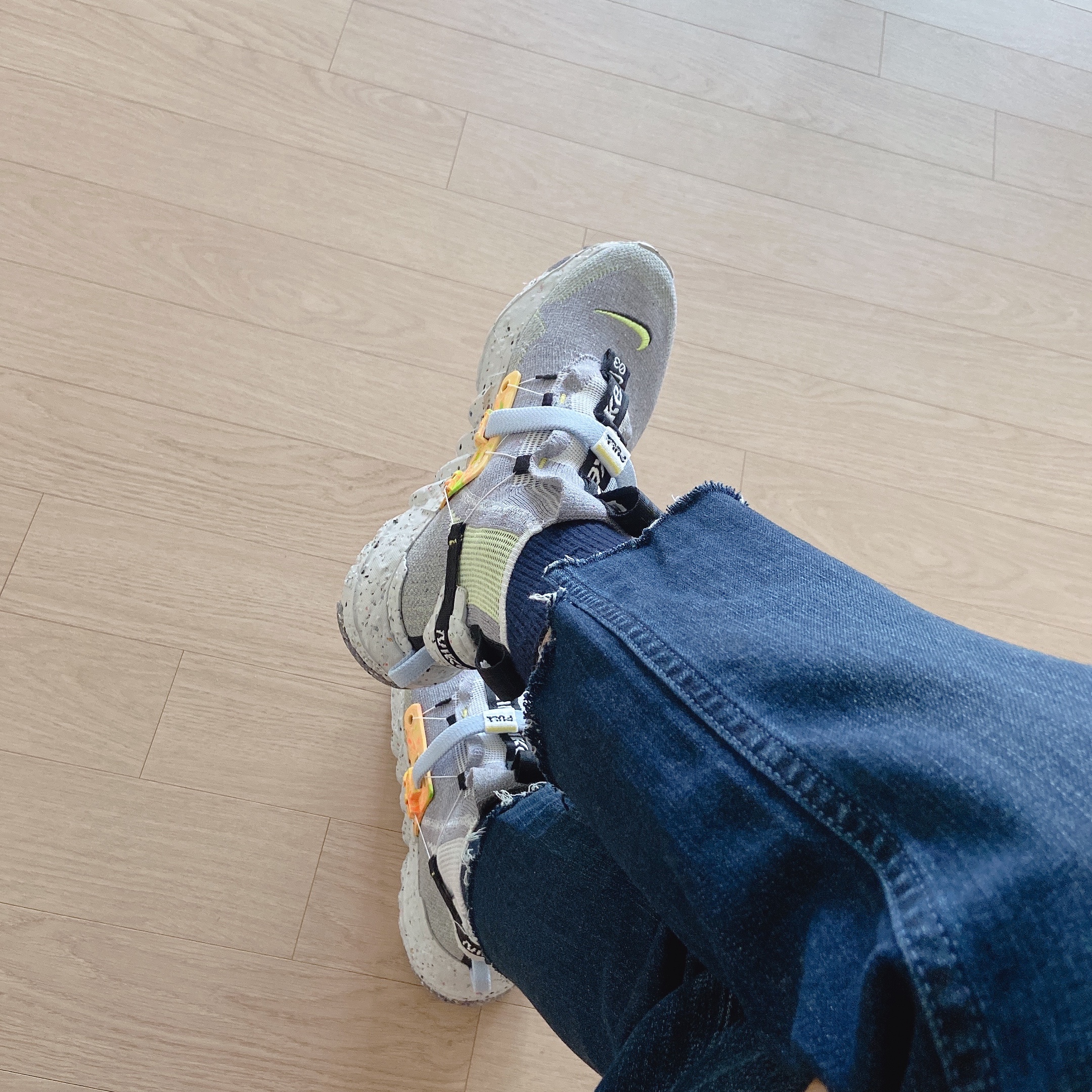 Nike Space Hippie 03 Volt 착용 스타일