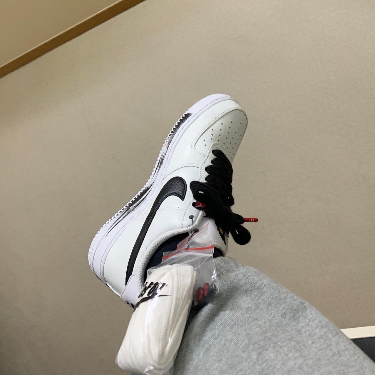 Nike x Peaceminusone Air Force 1 Low Para-Noise 2.0 착용 스타일