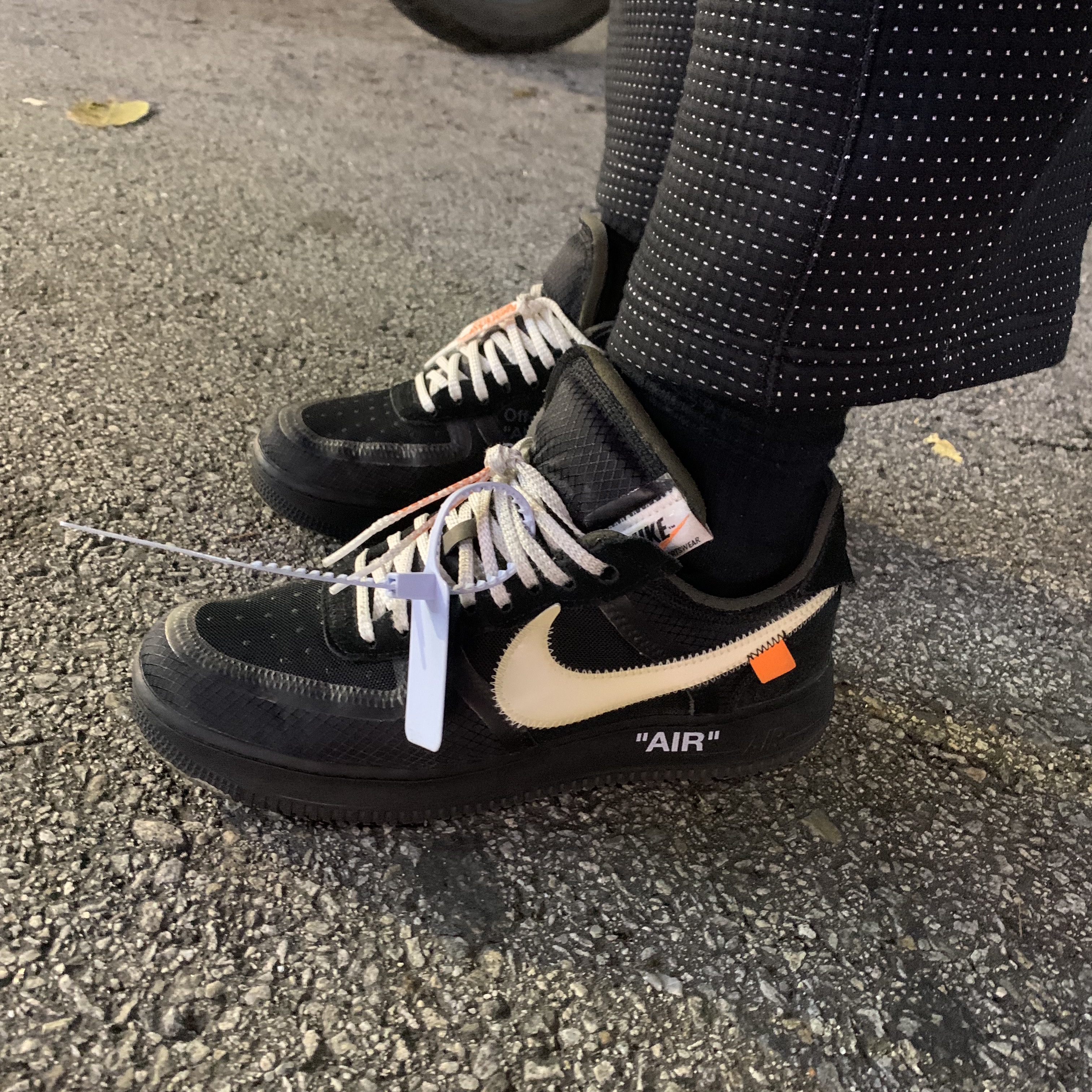 Nike x Off-White Air Force 1 Low Black White 착용 스타일