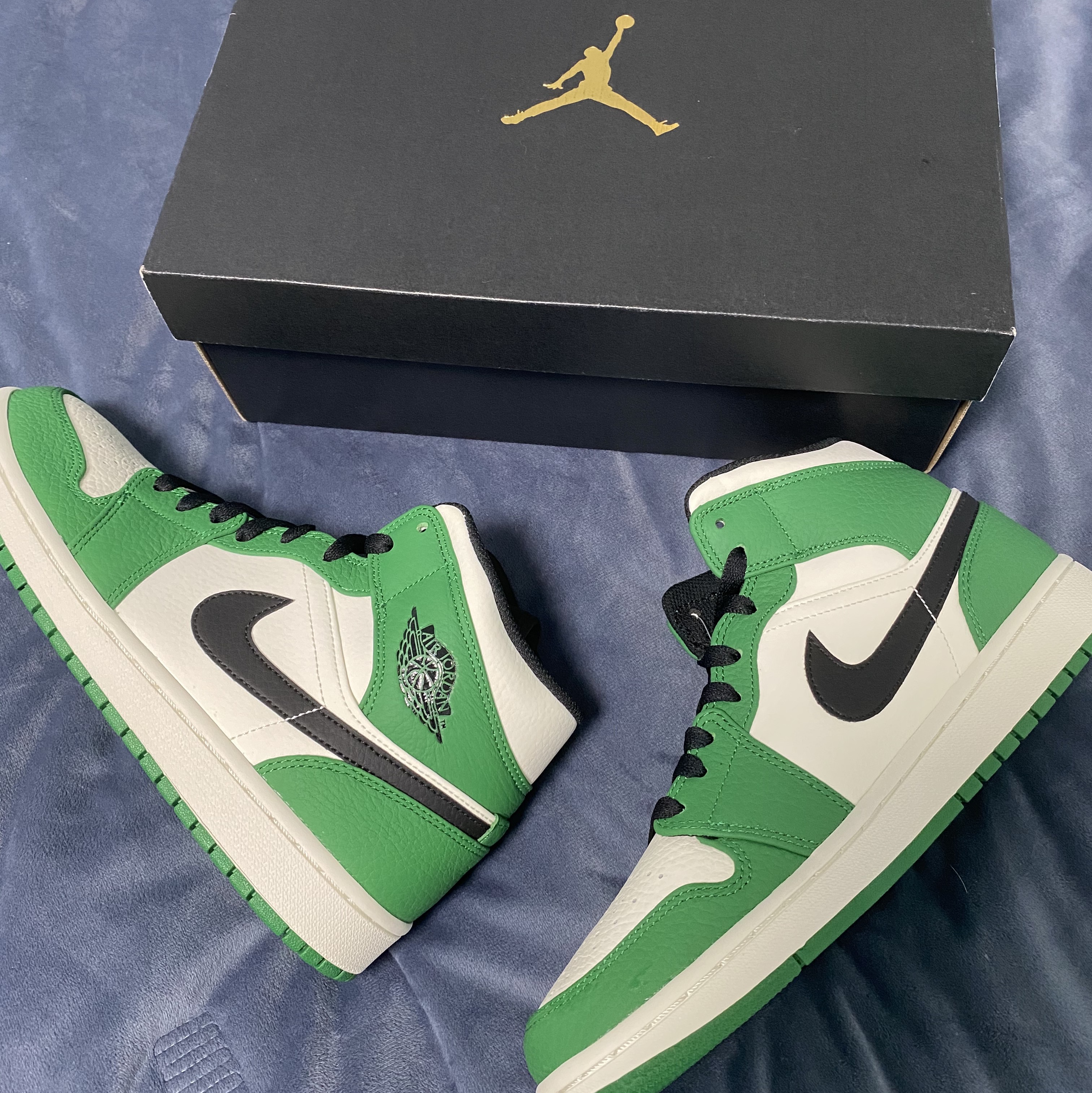 Jordan 1 Mid Pine Green 착용 스타일
