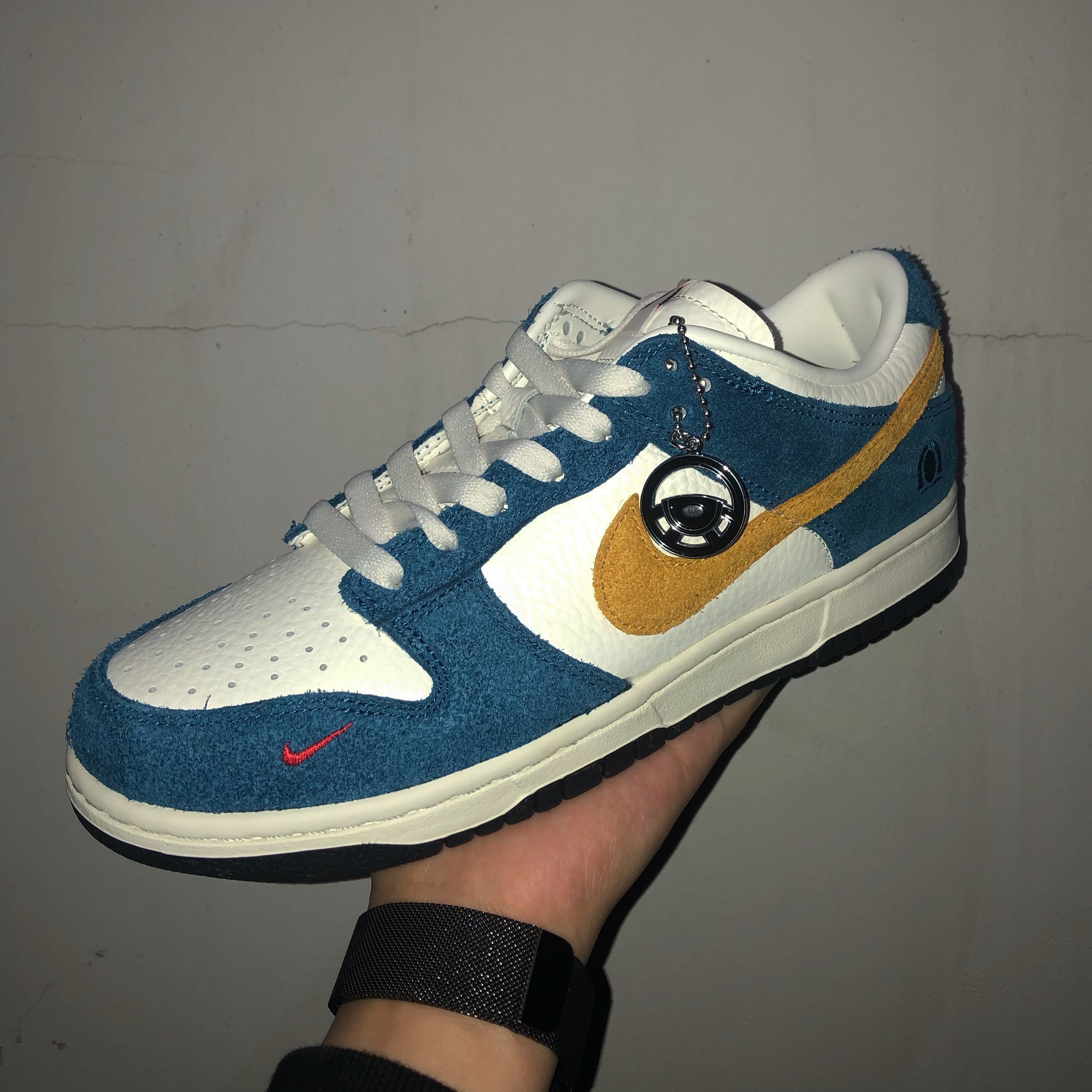 Nike x Kasina Dunk Low 80's Bus 착용 스타일