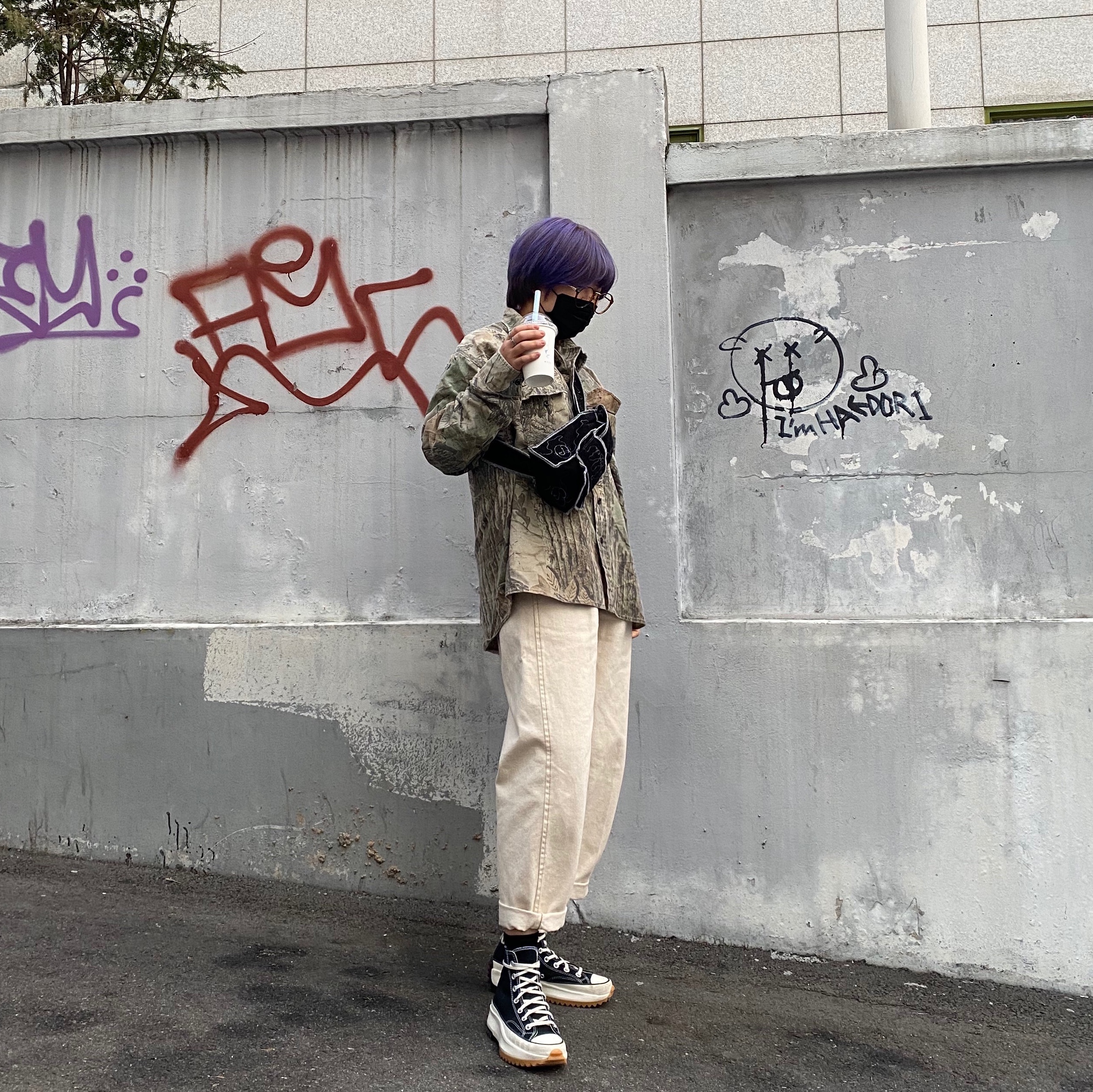 Converse x JW Anderson Run Star Hike Hi Black 착용 스타일