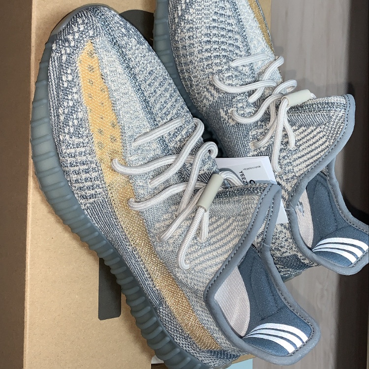Adidas Yeezy Boost 350 V2 Israfil 착용 스타일