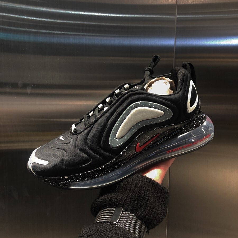 Nike x Undercover Air Max 720 Black 착용 스타일