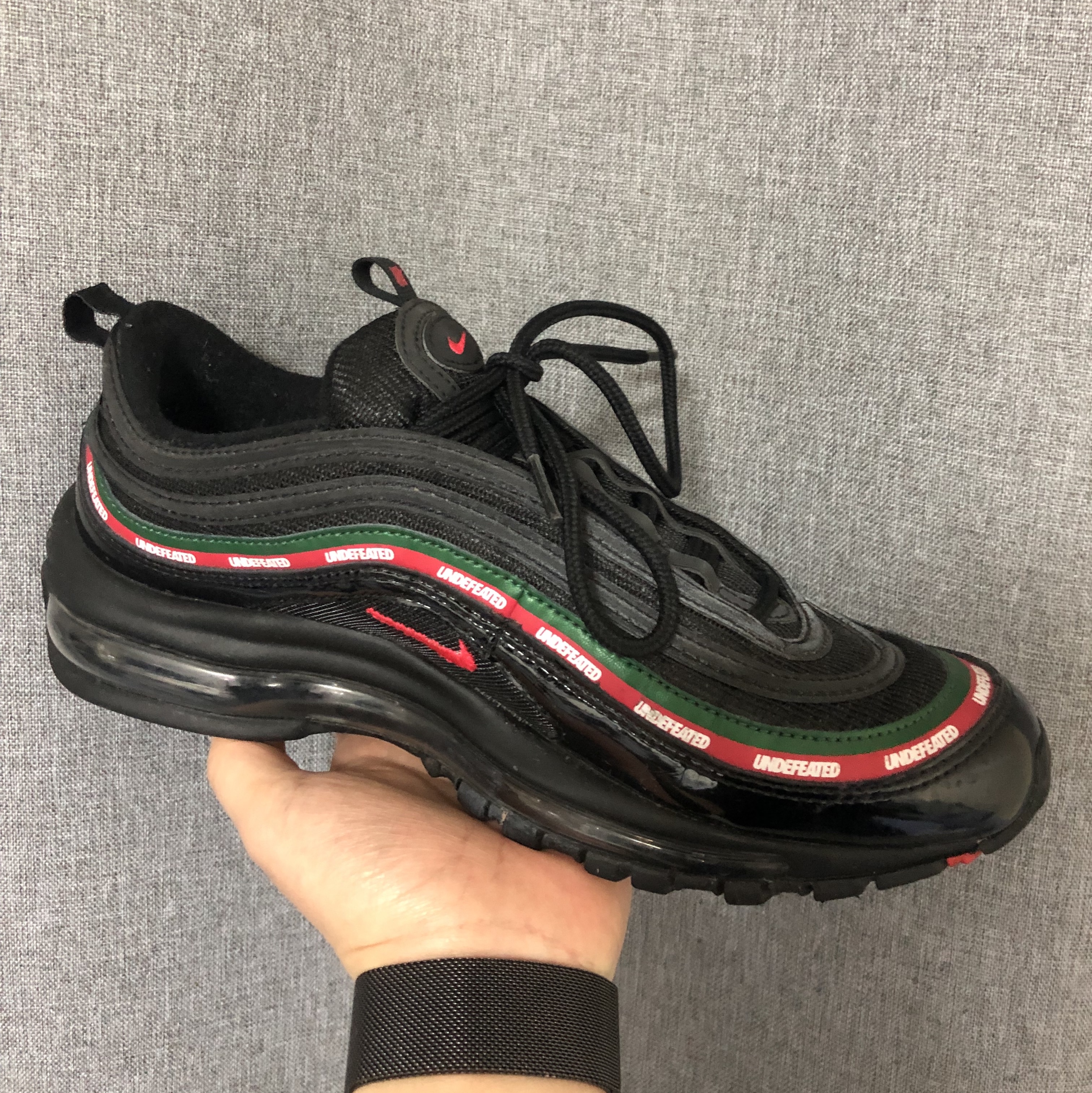 Nike x Undefeated Air Max 97 Black 착용 스타일