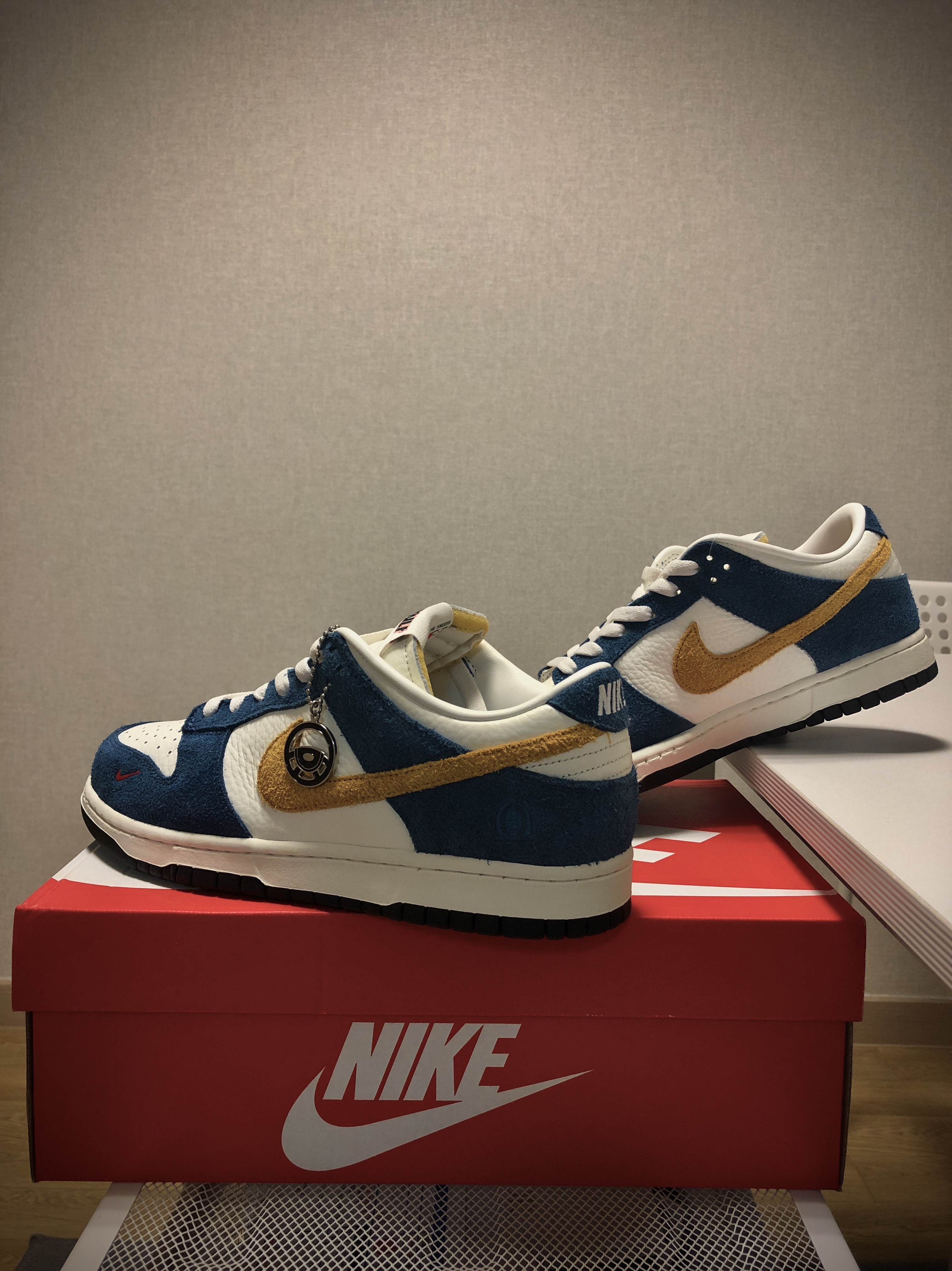 Nike x Kasina Dunk Low 80's Bus 착용 스타일