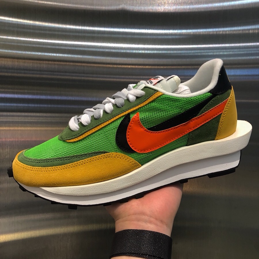 Nike x Sacai LDWaffle Green Multi 착용 스타일