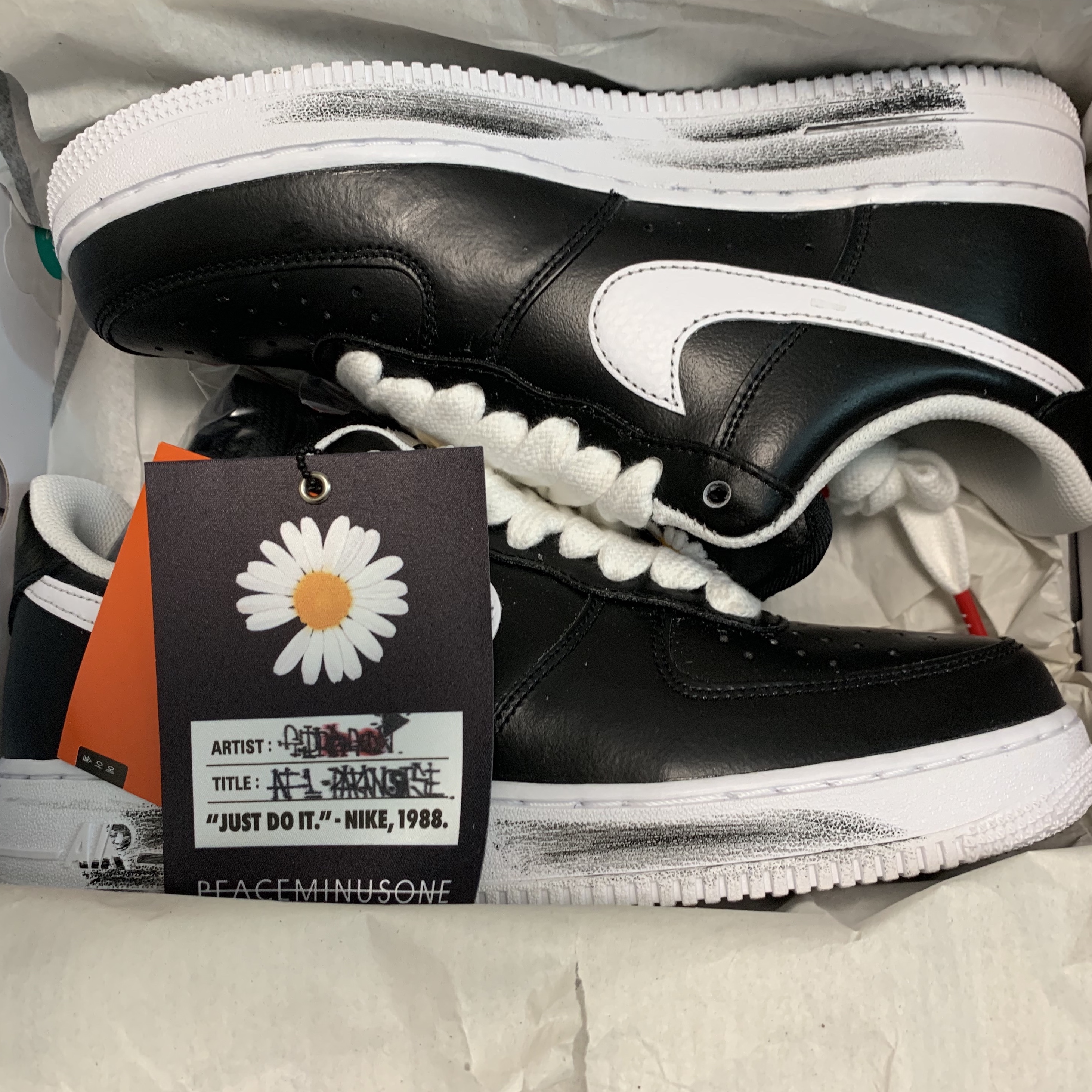 Nike x Peaceminusone Air Force 1 Low Para-Noise 착용 스타일