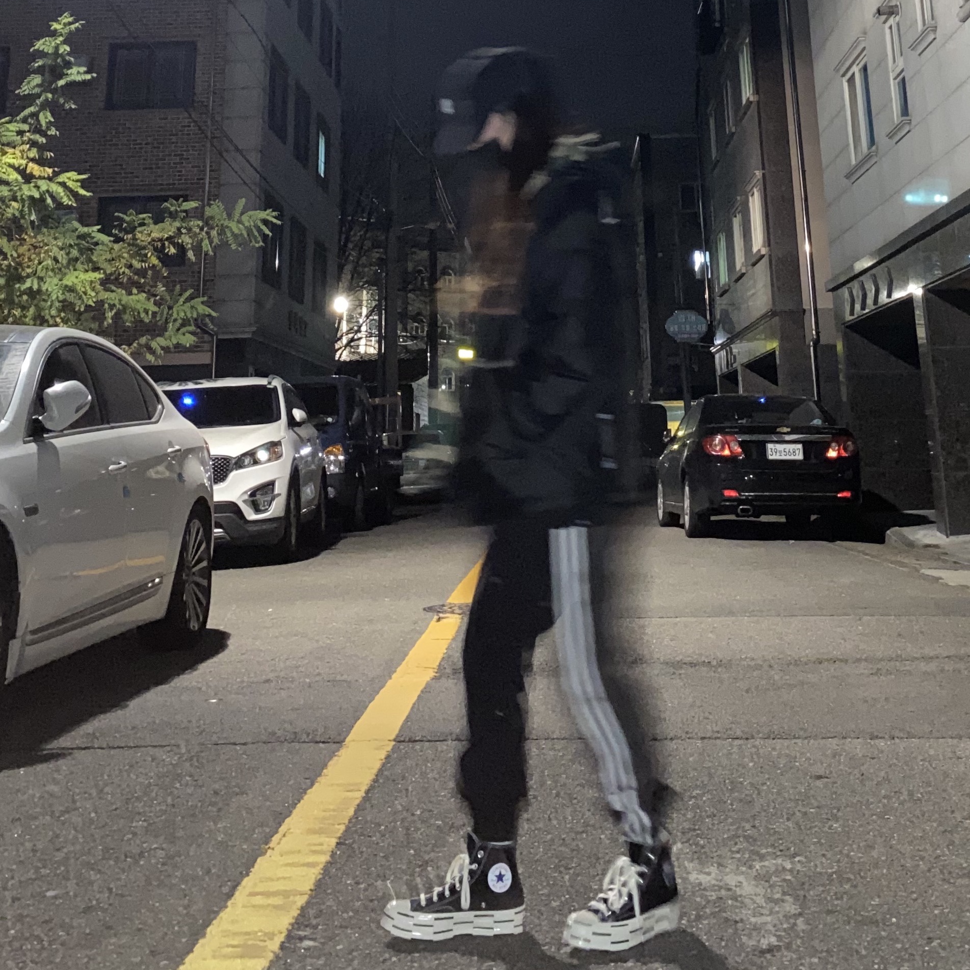 Converse x Brain Dead Chuck 70 Hi Black 착용 스타일 - 2