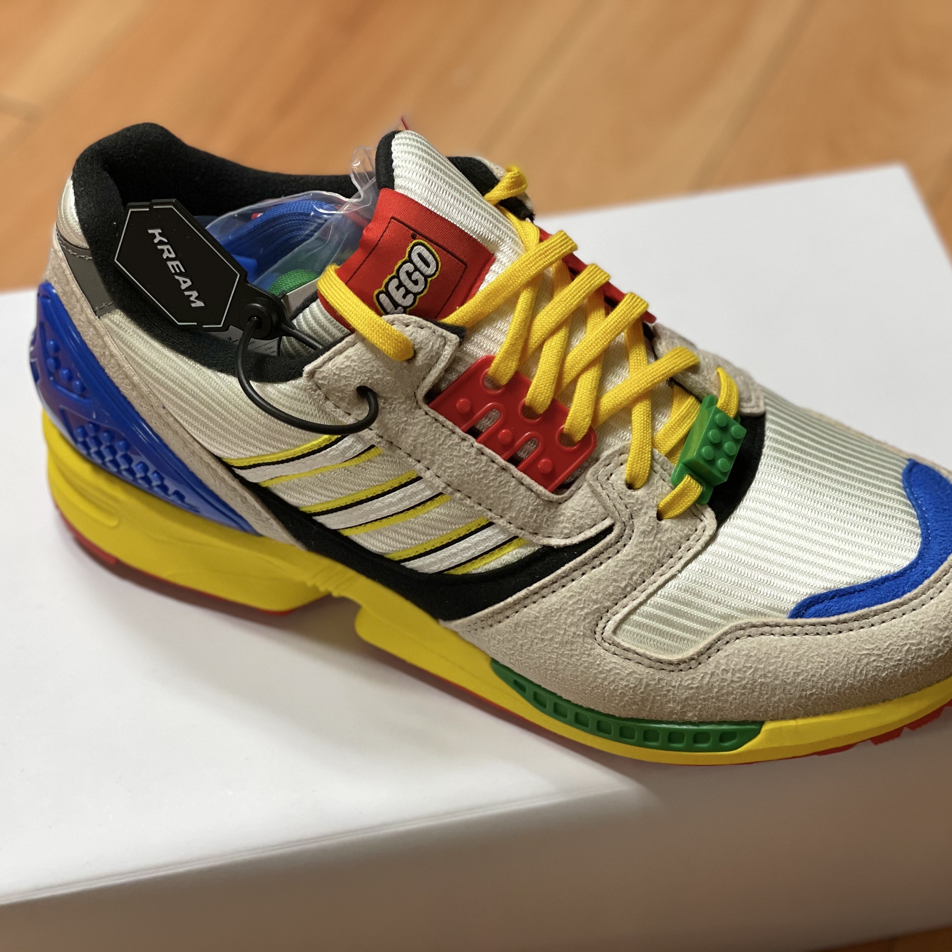 Adidas x Lego ZX 8000 착용 스타일 - 1