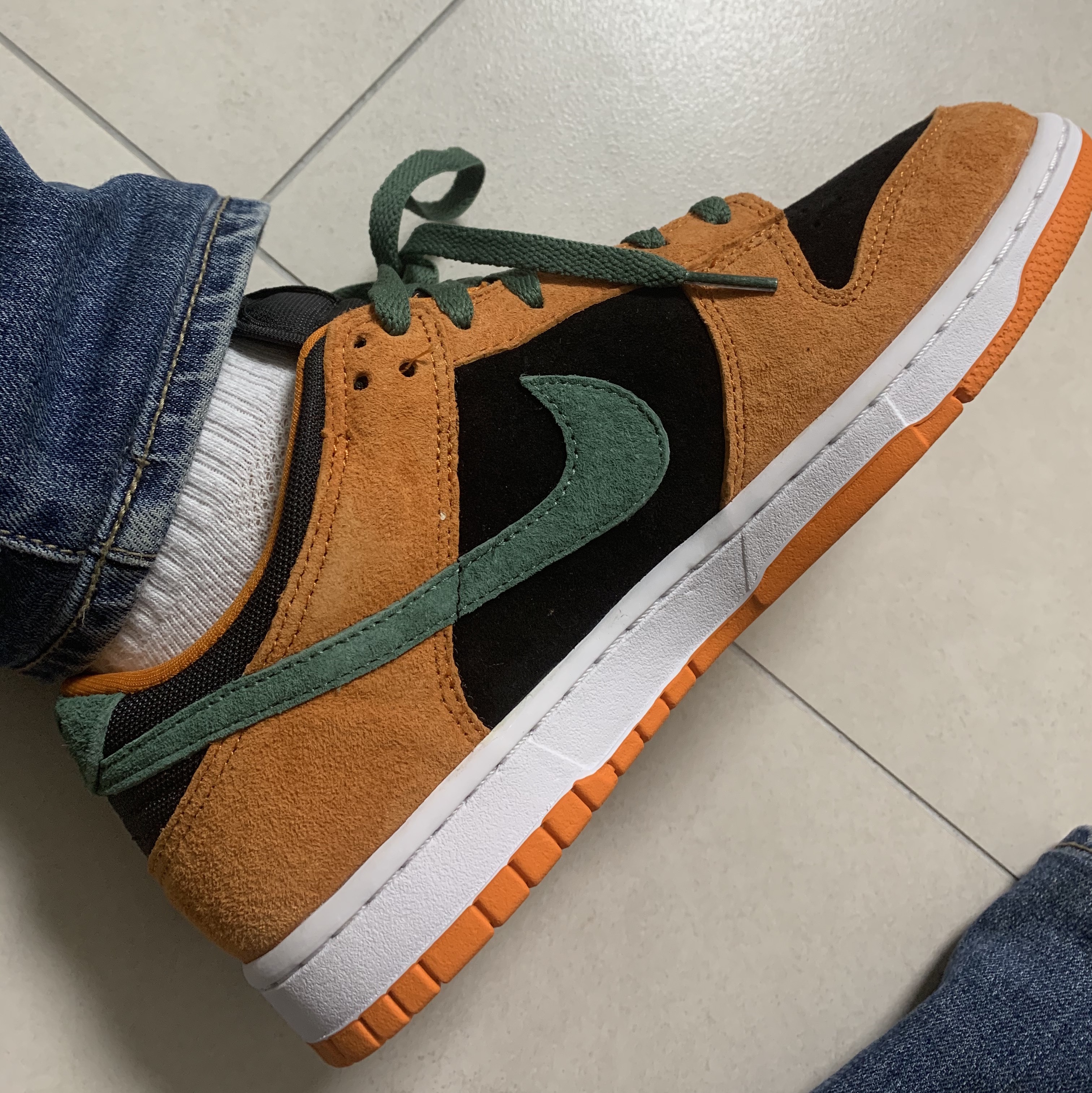 Nike Dunk Low SP Ceramic 착용 스타일